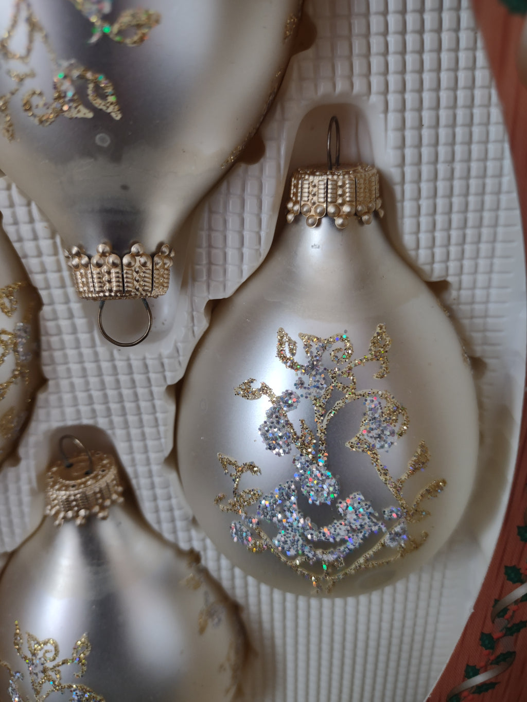 Vintage Christmas Krebs Glass Ornaments x 4 Golden Glitter IMPERFECT (lot 3312)