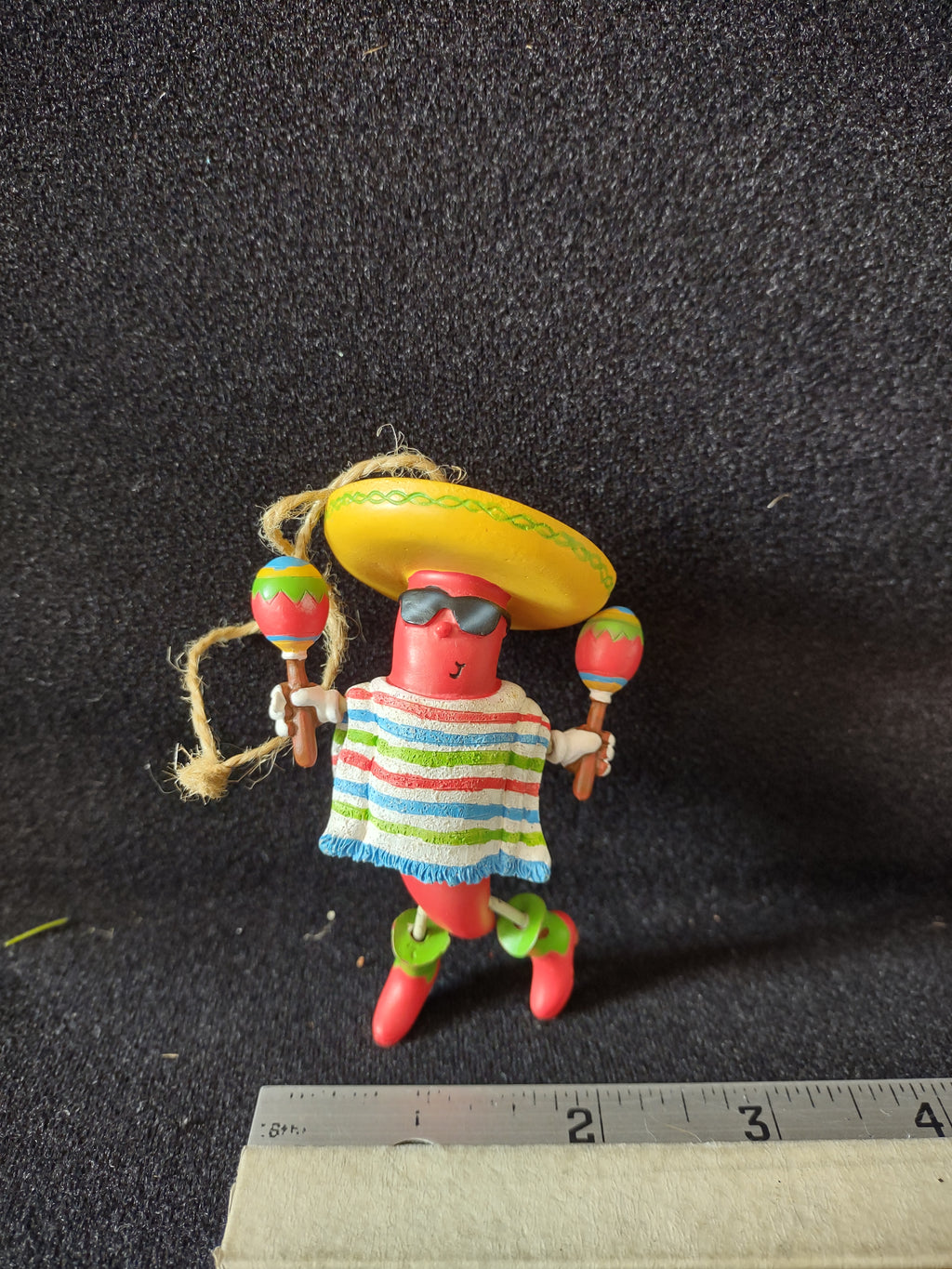 Vintage Mexican Hot Pepper Grand Canyon Ornament Sombrero Maraca (Lot 4793)