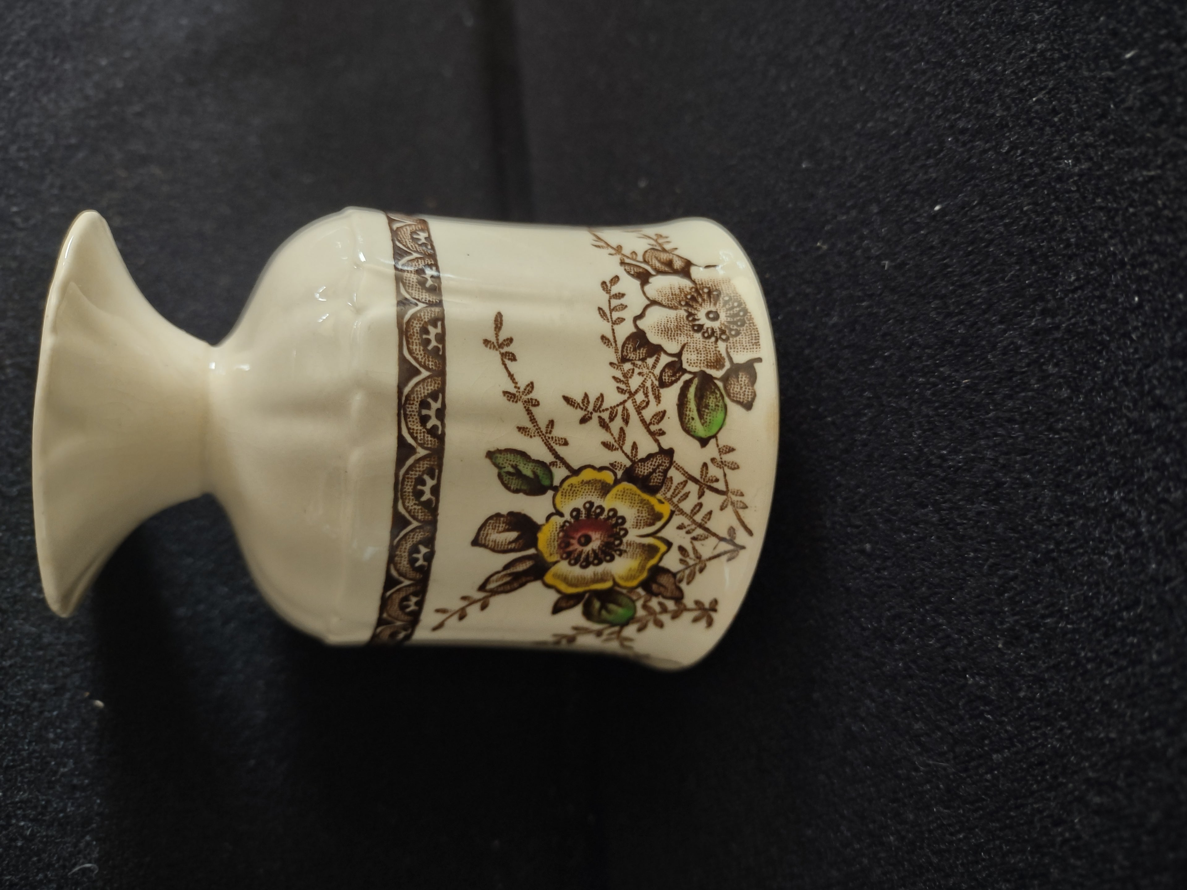 Vintage Alfred Meakin Egg Cup Ironstone Medway Brown Floral (Lot 5674)