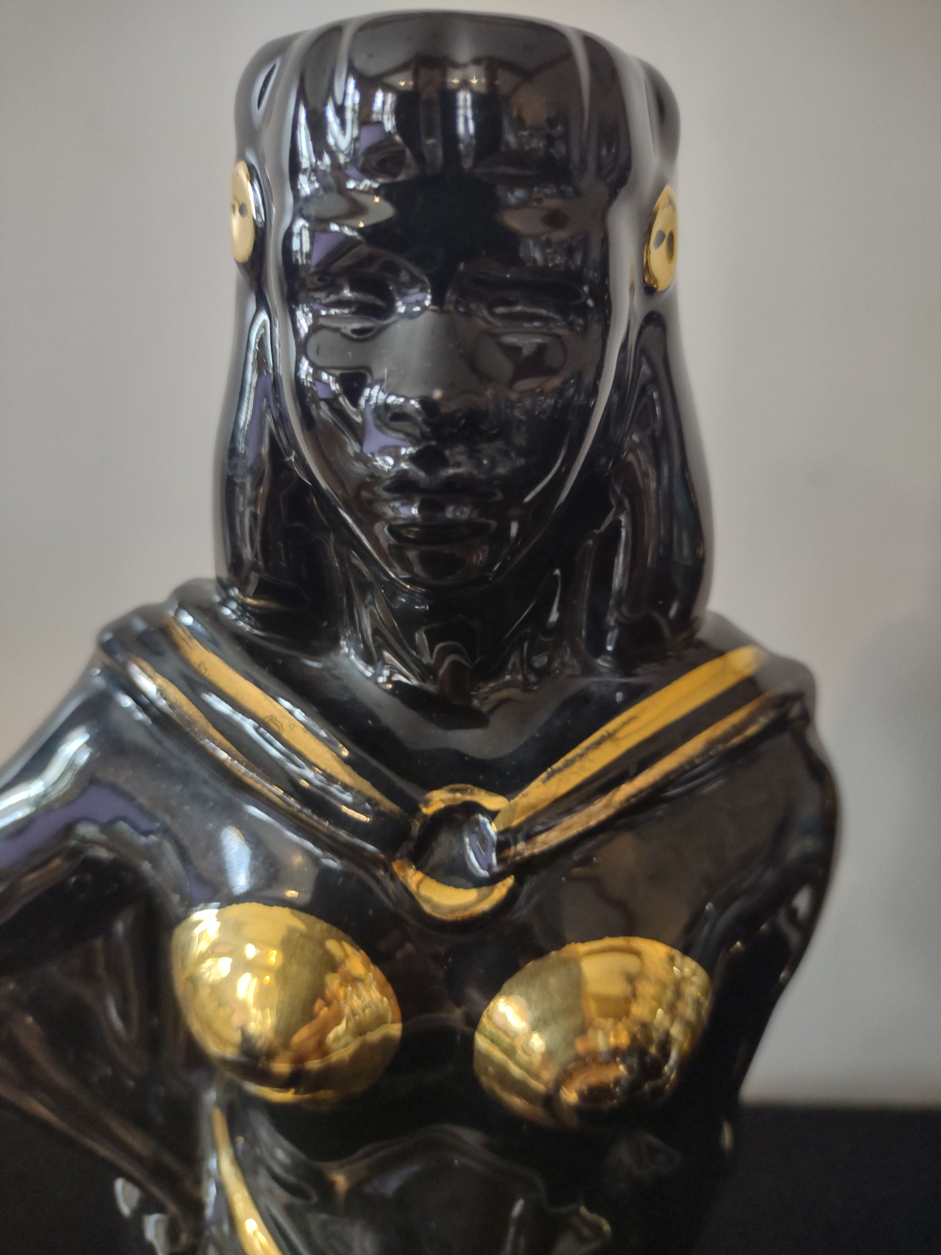 Vintage Eastern Style Man Woman Figurine Black Gold Accent (Lot 3739