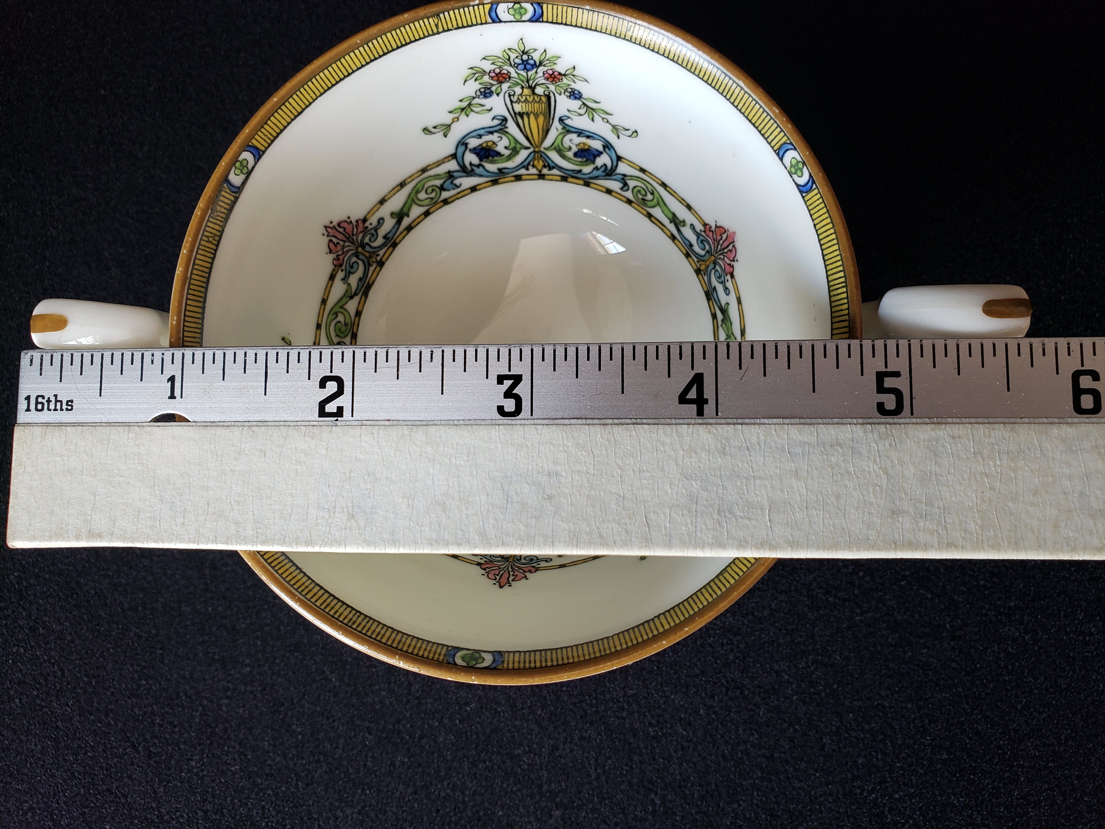 Vintage Royal Worcester Bouillon Cup Two-Handles IMPERFECT Doncaster (lot 2077)
