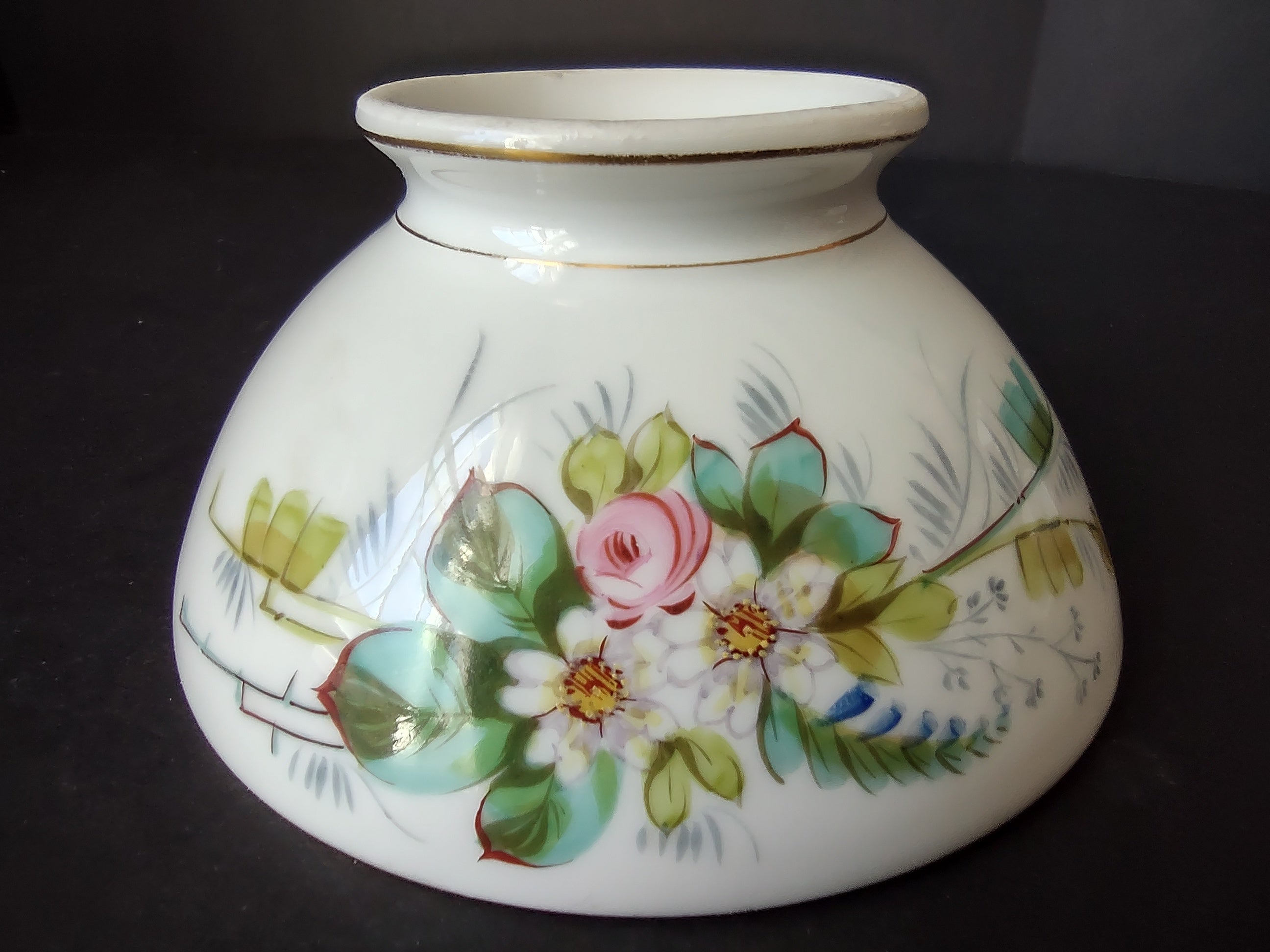 CFH Limoges French Shabby Cottage Chic Bowl Floral (lot 1127)
