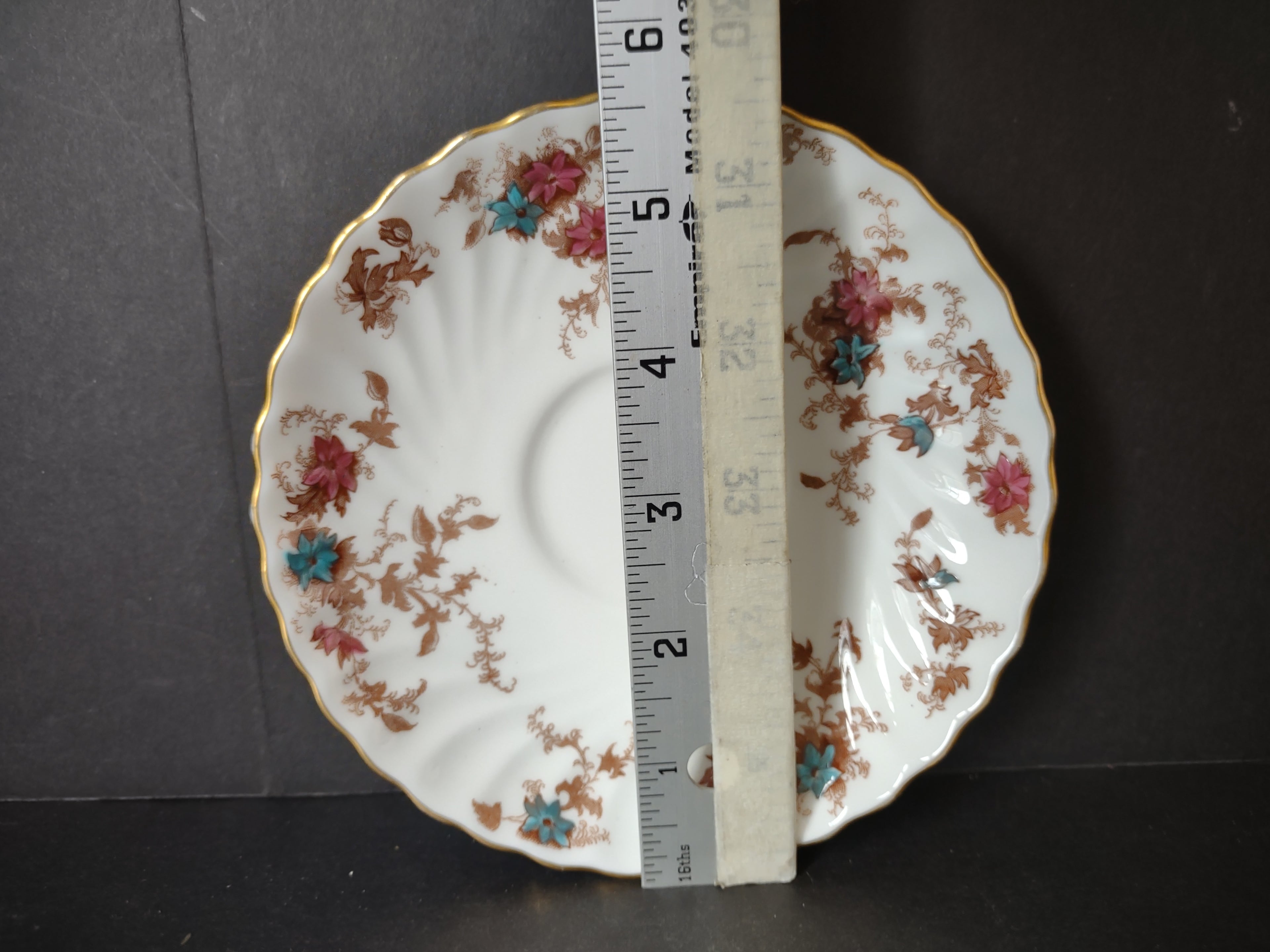 Vintage Minton England Bone China Ancestor Tea Cup and Saucer (lot 5452)