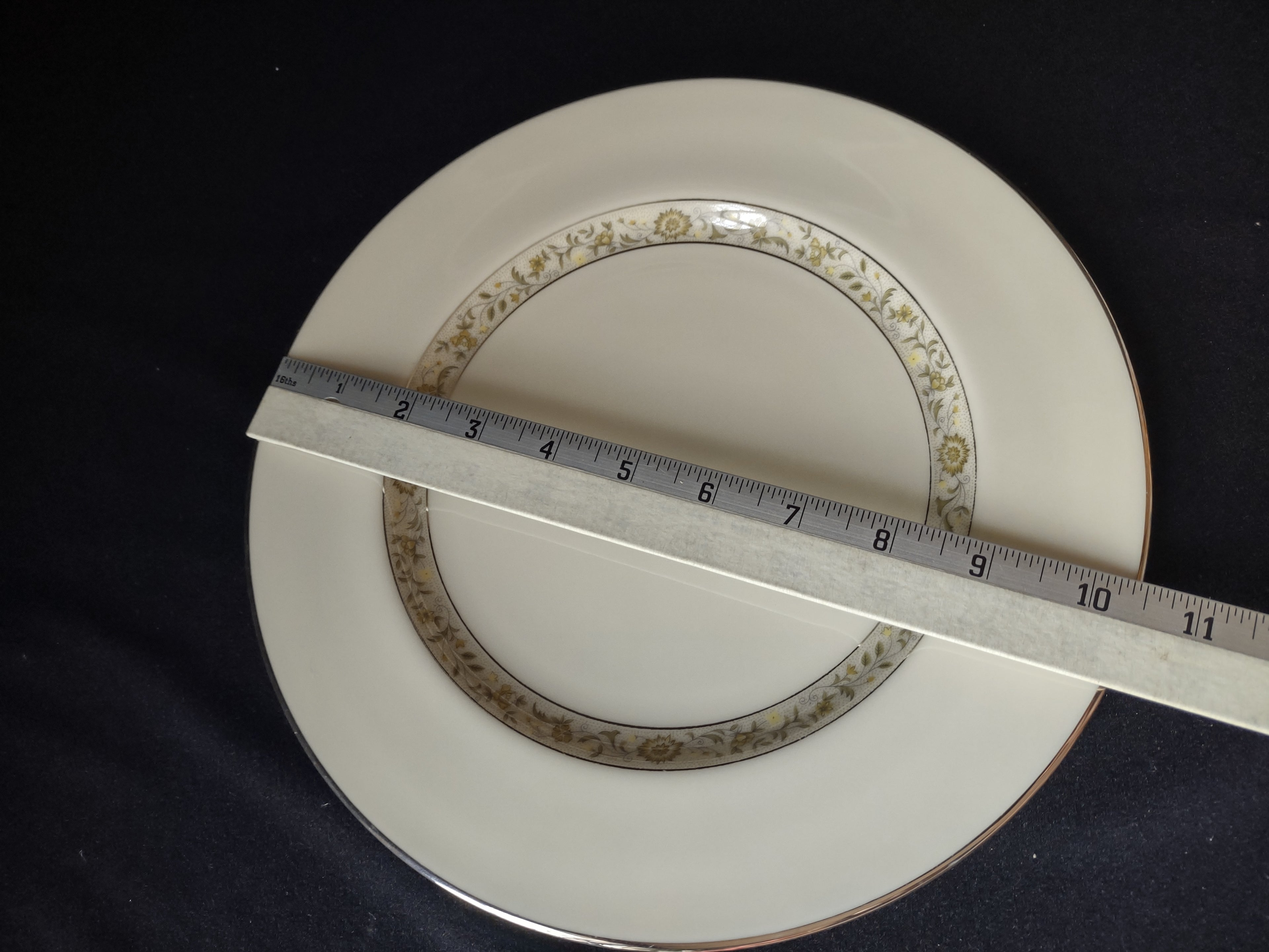 Vintage Lenox Springdale Dinner Plate 10-1/2" (lot 1825)