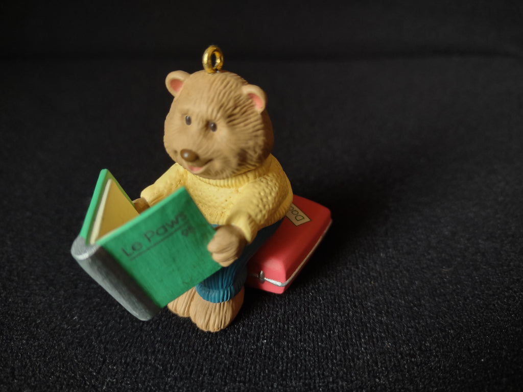 Hallmark 1995 Dad to Be Bear Figurine ornament Christmas (lot 1605)