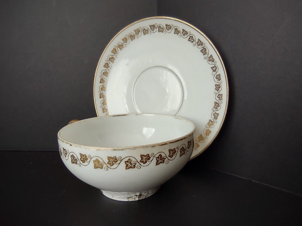 Vintage GDA Haviland Limoges France Ivy Gold Trim Large Teacup & Saucer (lot 709