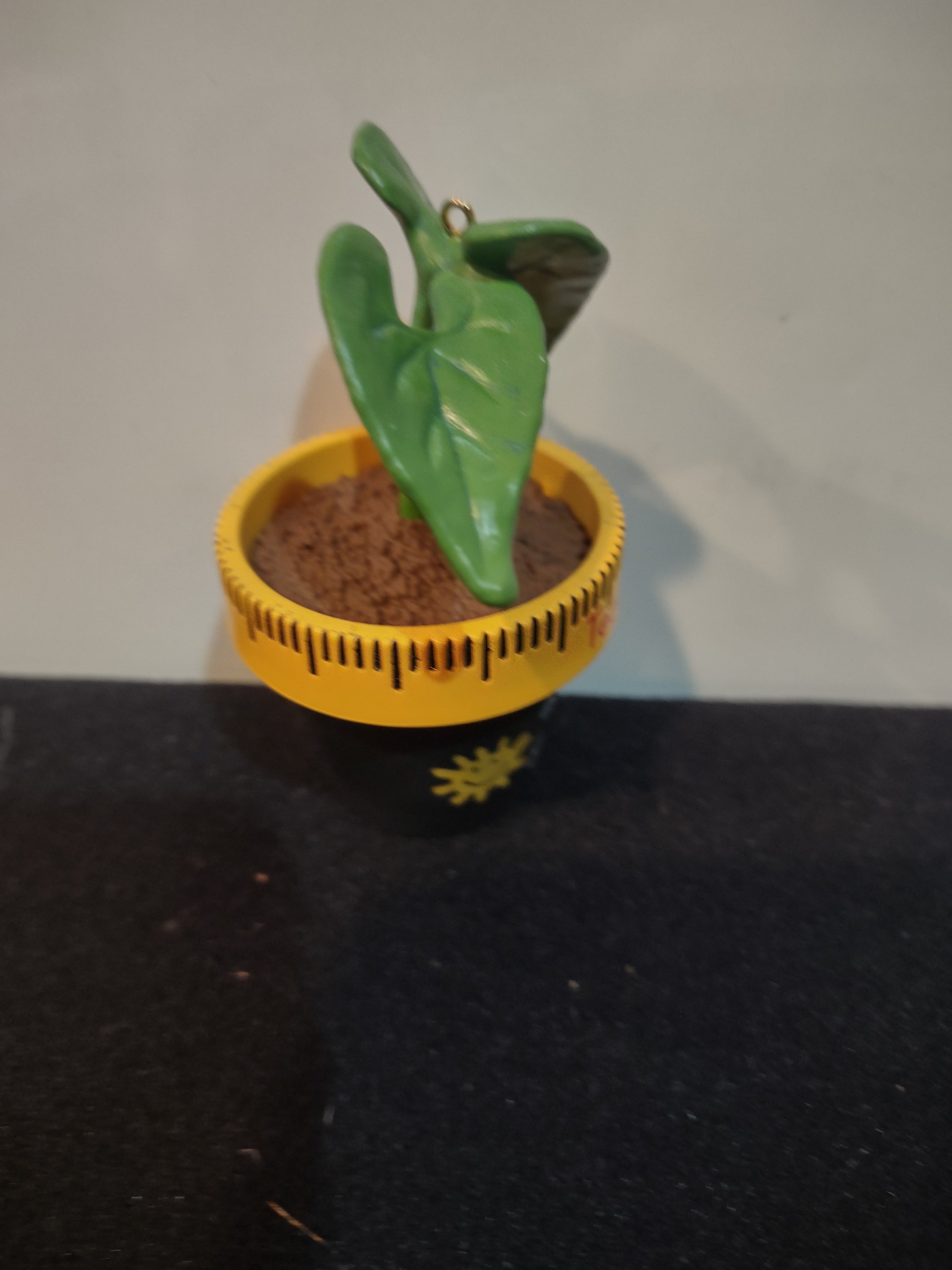 Hallmark Christmas Ornaments Teachers Flower Pot Plant Mini Margarita (Lot 4115)