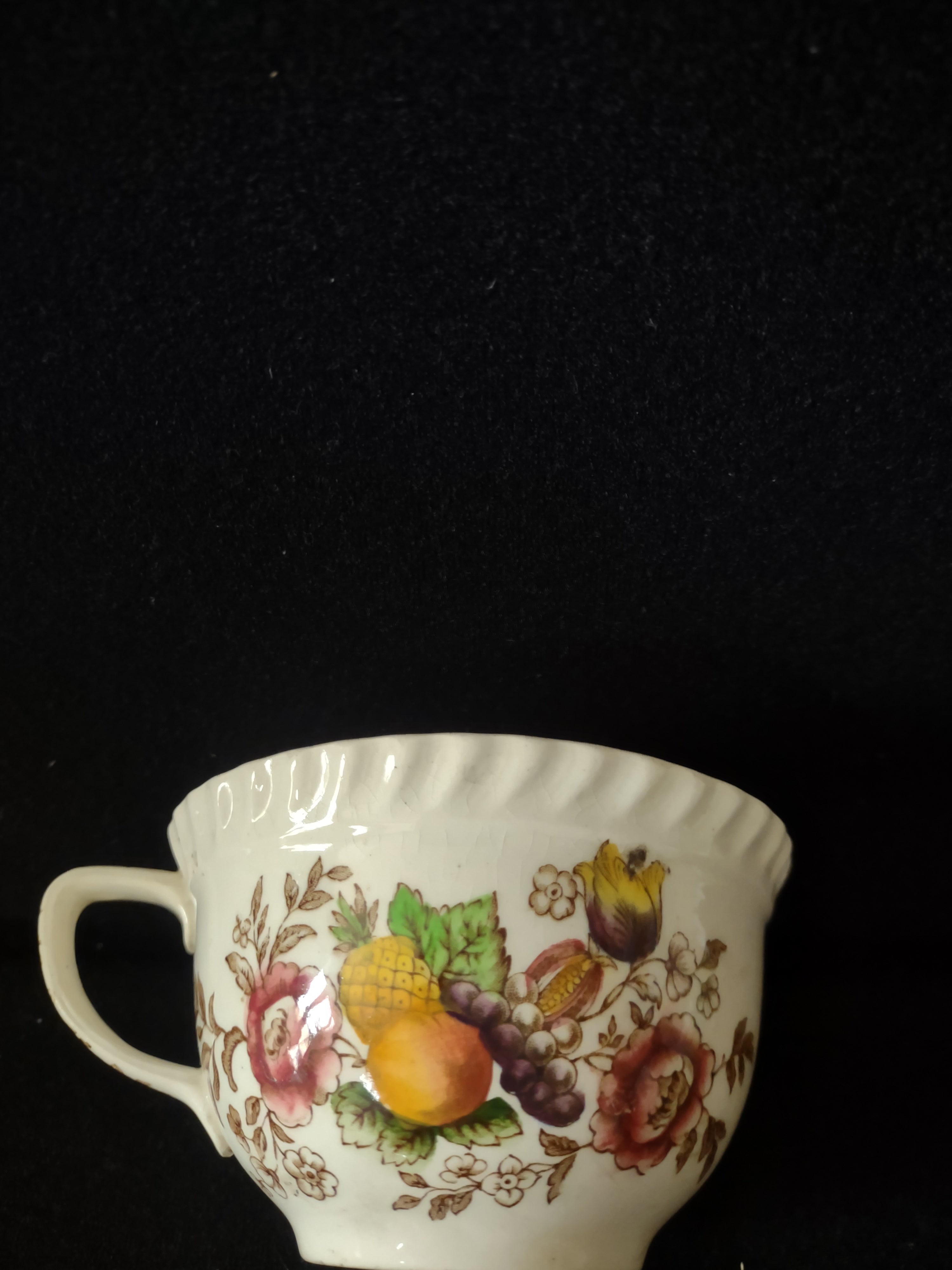 Vintage Johnson Brothers Teacup Pomona Windsor Ware Fruit Flower (Lot 5556)