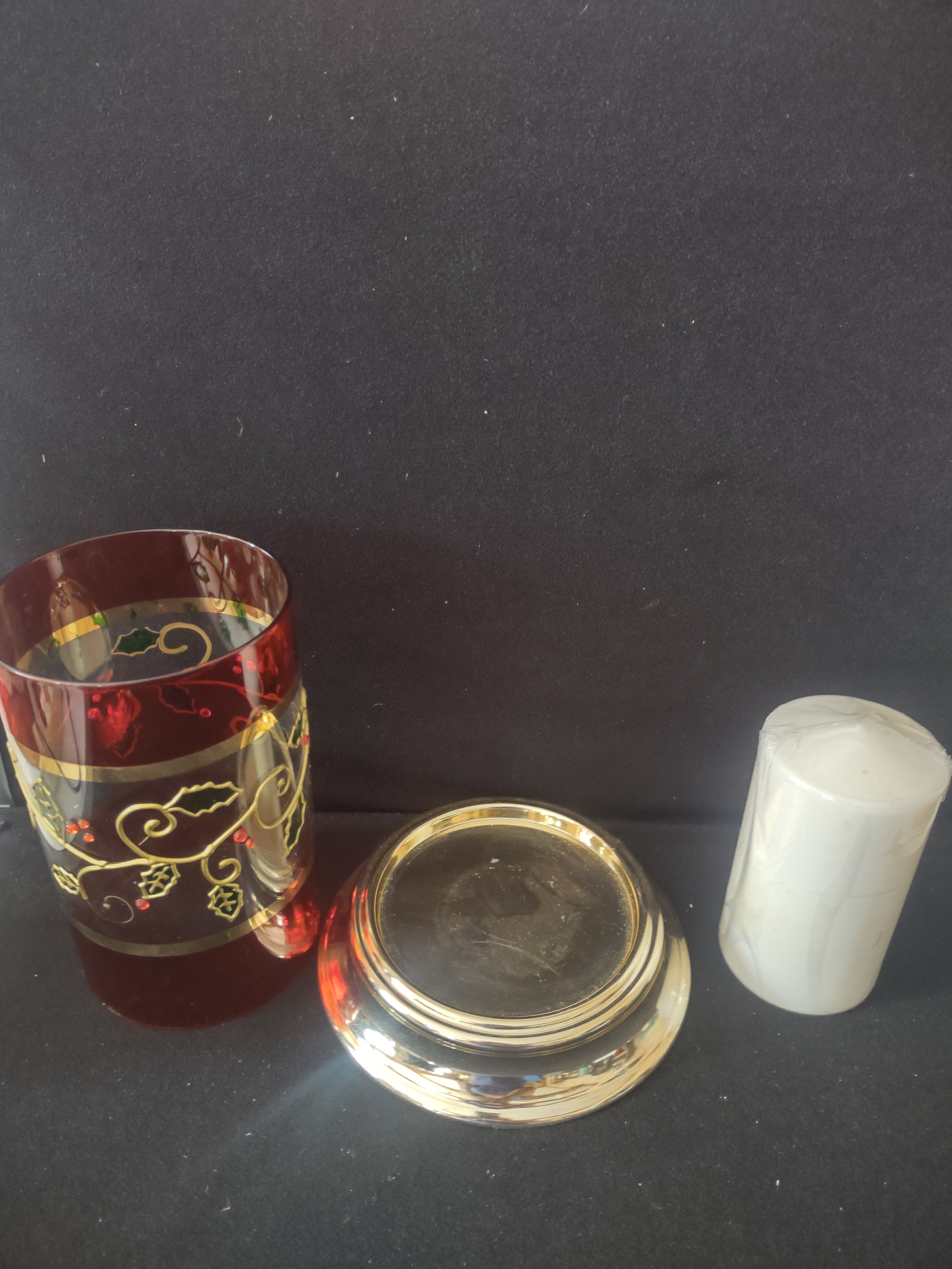 Christmas Hurricane Lamp Holly Berry Leaf 6" Candle Metal Platform (Lot 3571)