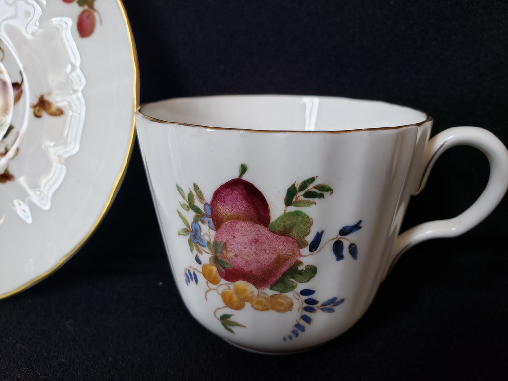 Vintage Royal Worcester Delecta Tea Cup (lot 2101)