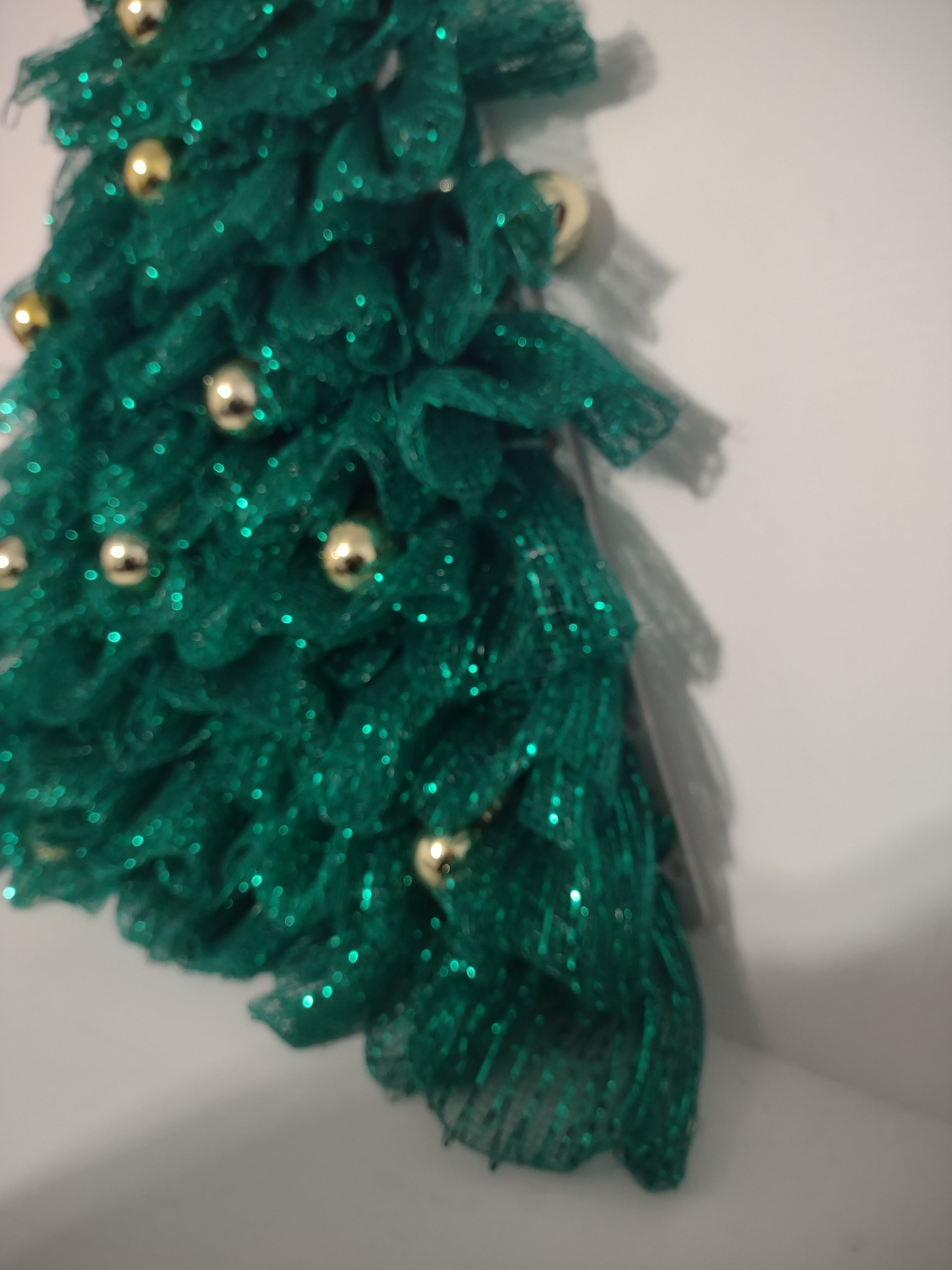 Handmade Ribbon Green Christmas Tree w/ Ornaments Flat Hang on Wall 22" (lot 1295)