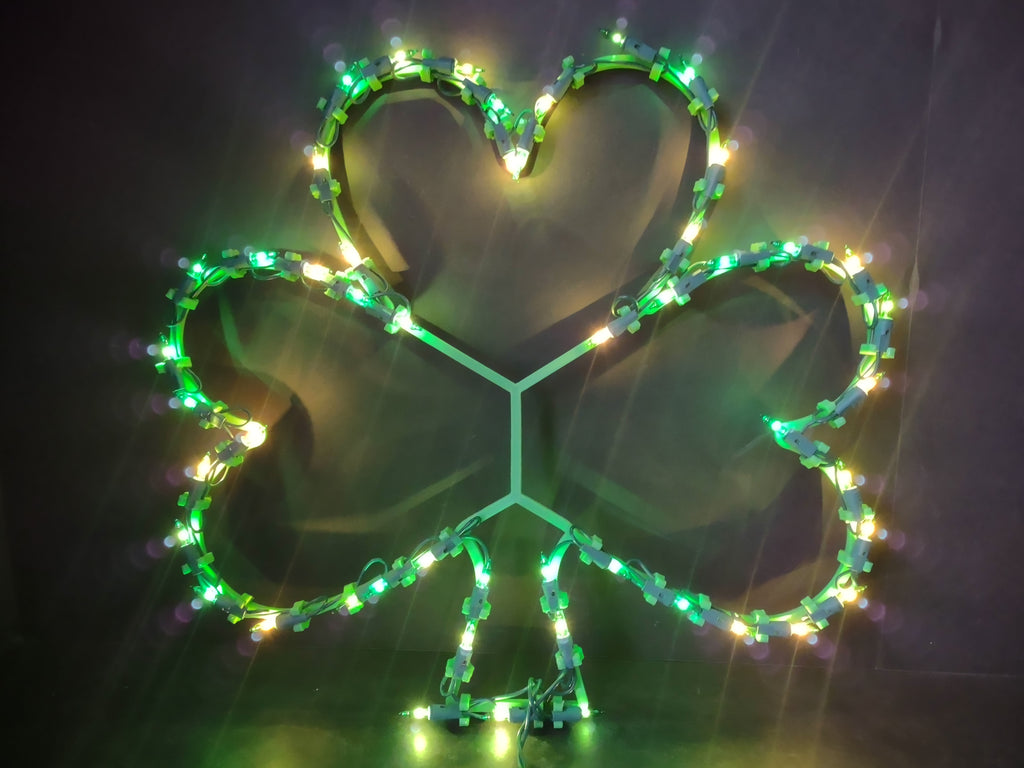 Vintage Kurt Adler Shamrock Sculpture Light Up Window Tabletop (lot 3390)