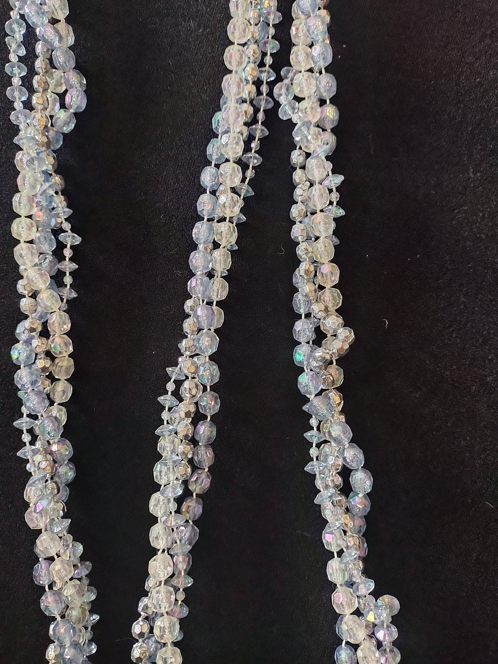 Seasonal Christmas Garland Silver White Blue Iridescent 4 Strands 9.5' (Lot 4655