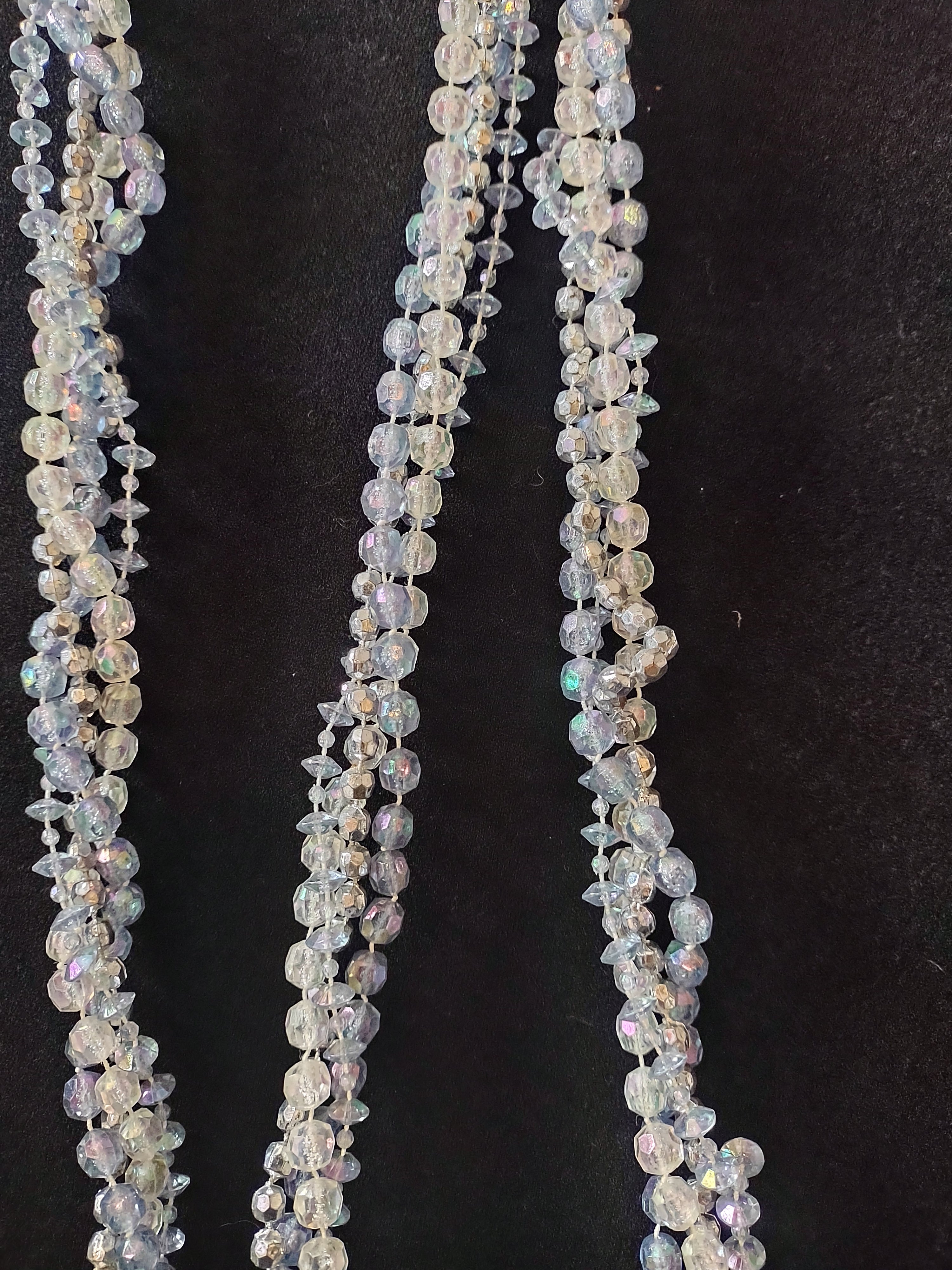 Seasonal Christmas Garland Silver White Blue Iridescent 4 Strands 9.5' (Lot 4655