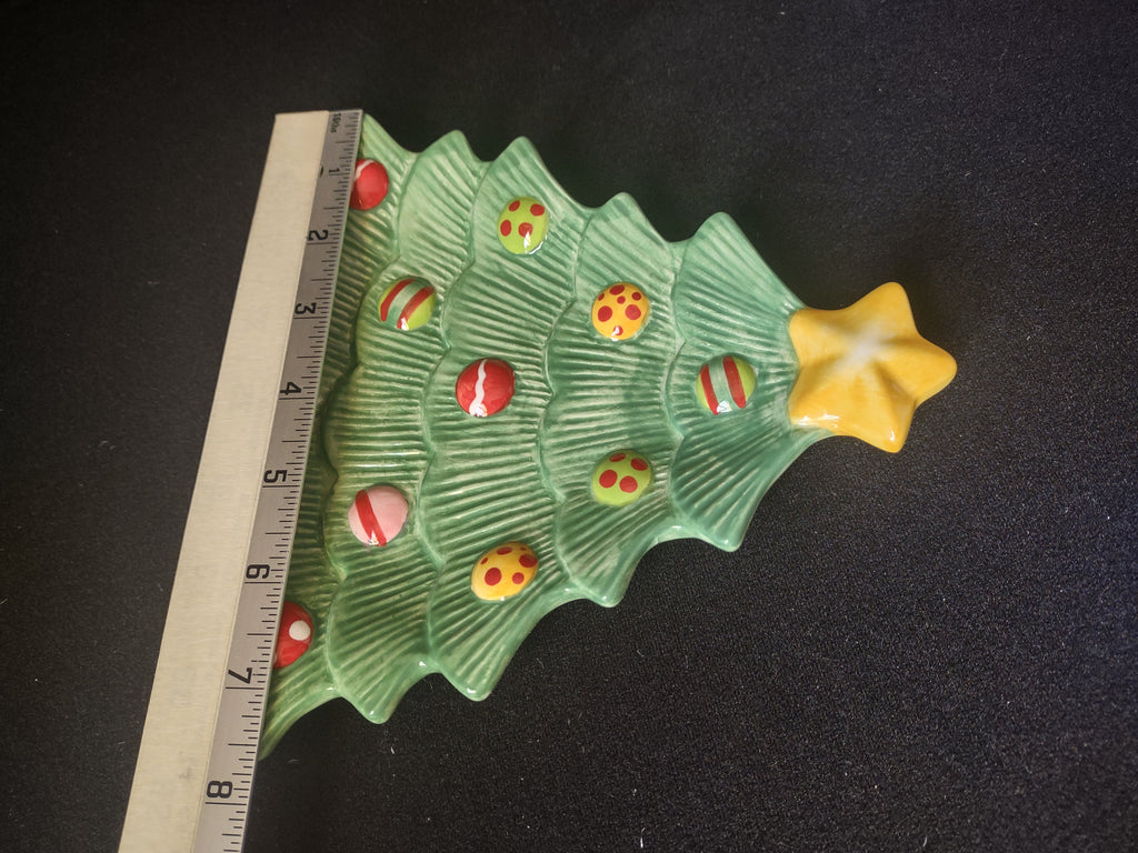 Christmas Tree Fitz and Floyd Snowflake and Jake Snack Plate Spreader (lot 1526)