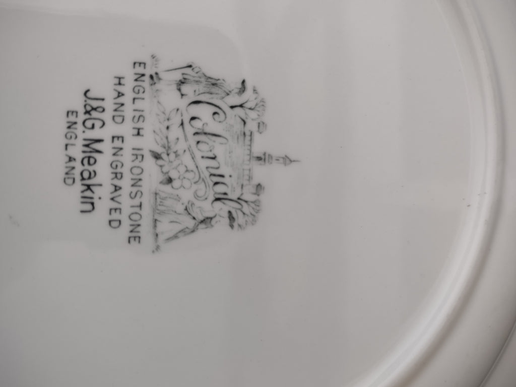 Vintage J&G Meakin "Colonial" English Ironstone Hand Engraved 10" Plate (Lot 3313)