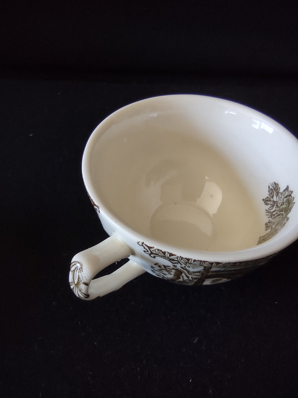 Vintage Johnson Brothers Teacup Saucer Ironstone Friendly Village x 4 (Lot 5534)