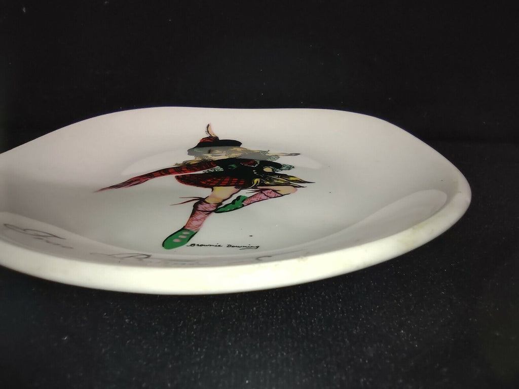 030 Collectible Brownie Downing J.H. Weatherby & Sons Frae Bonnie Scotland Plate