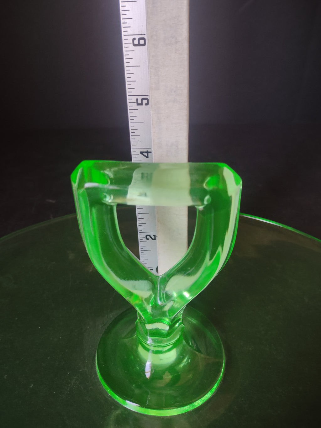 Uranium Vaseline Glass Glows Green Oval Serving Tray with Handle (lot 2712)