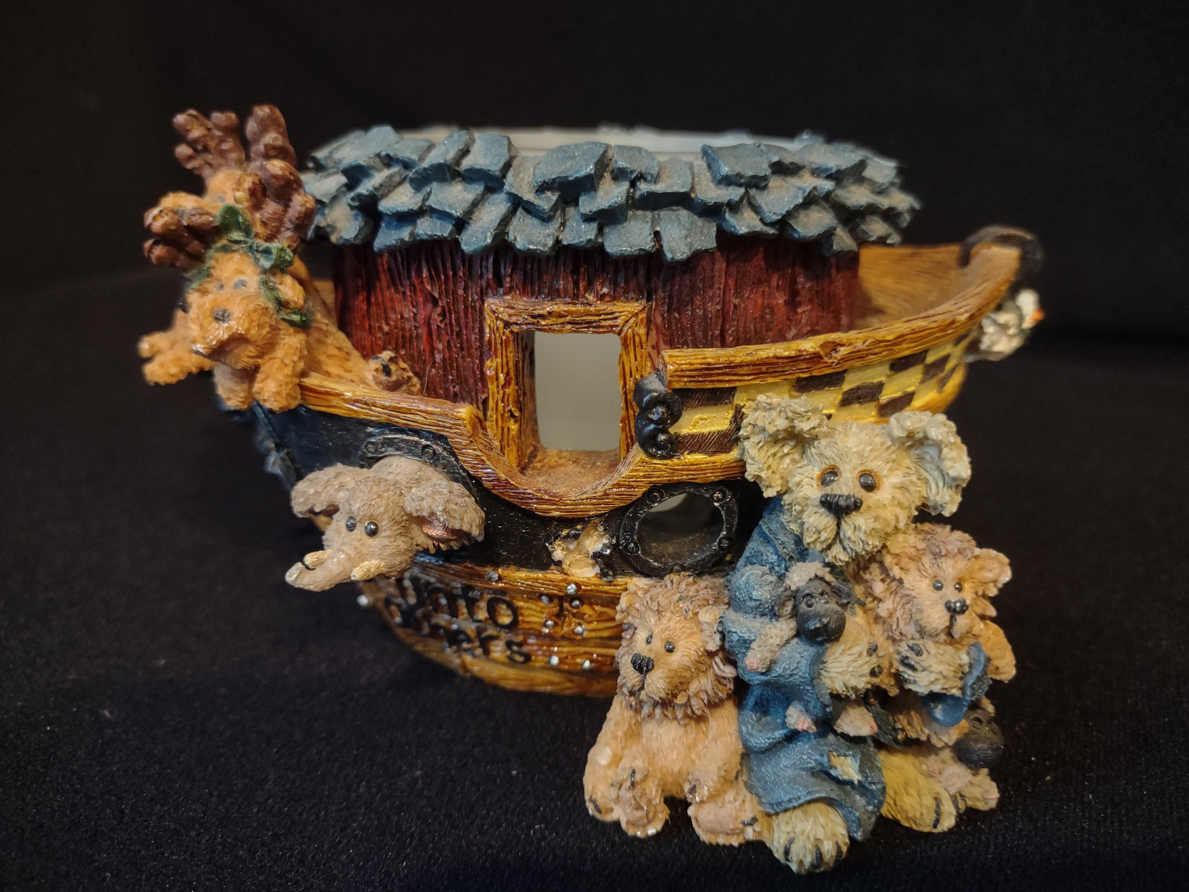 Noah and the Golden Rule Boyds Bears Friends Candle Holder (lot 2782)