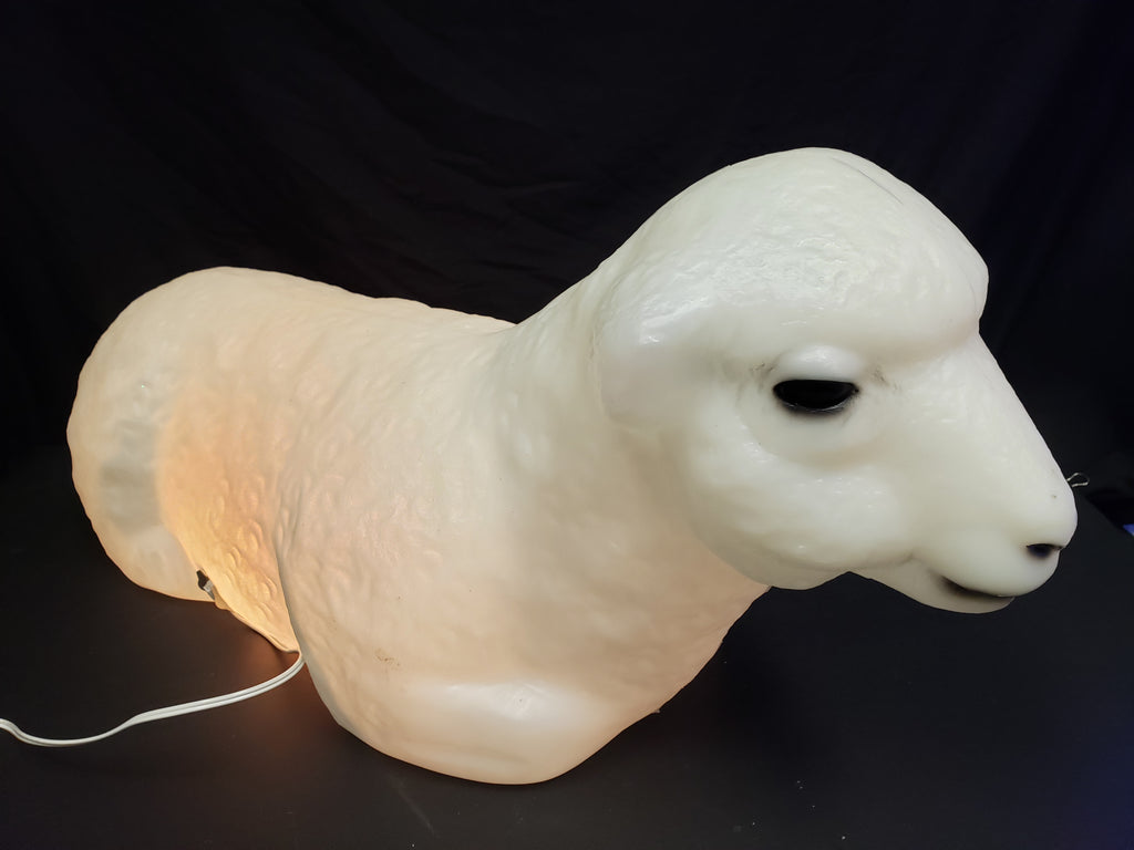 Vintage Christmas Outdoor White Lamb Blow Mold 26" long (lot 2260)
