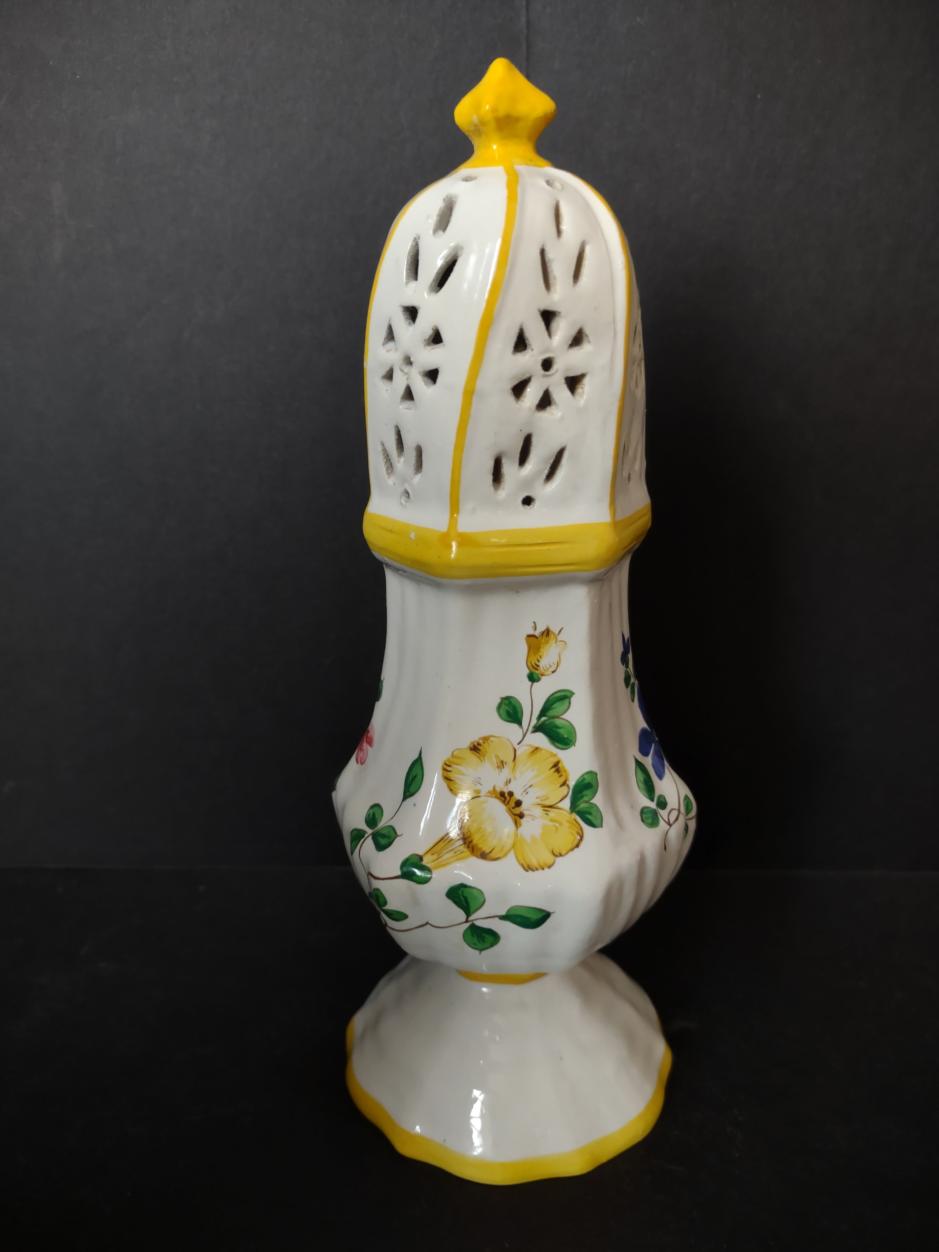 Vintage Talcum Powder Shaker Italy 8" (lot 5026)