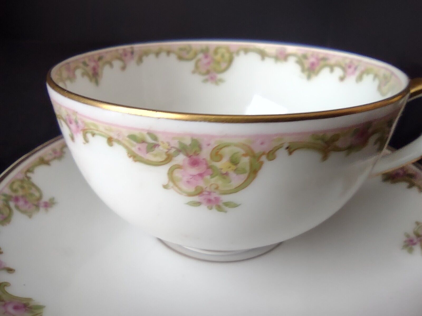 Haviland Limoges Gold Green & Pink Rose Garland Trim Teacup & Saucer (lot 686)