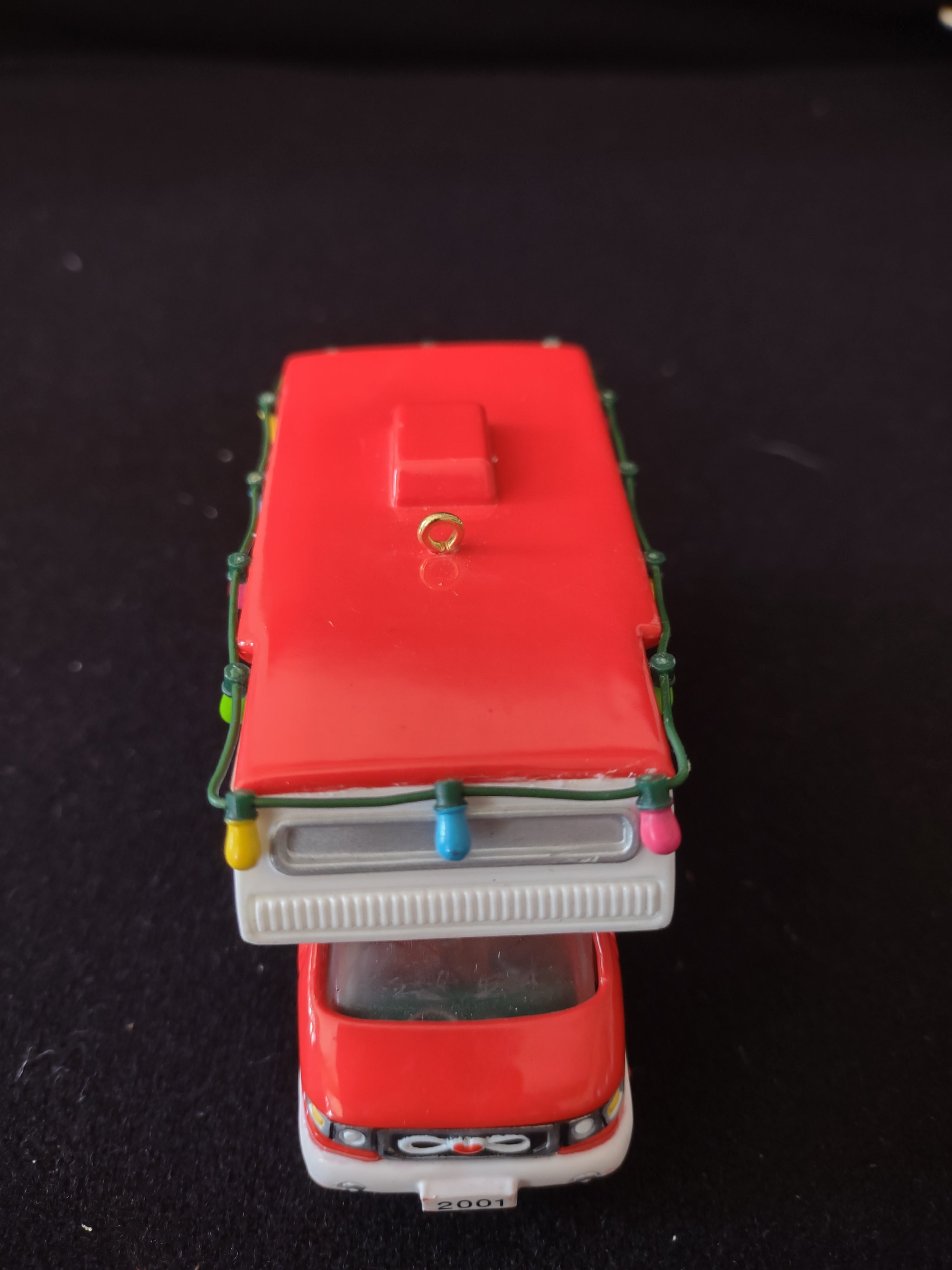 Vintage 2001 Christmas Camper Ornament Lights Wreath Personalize (Lot 4169)