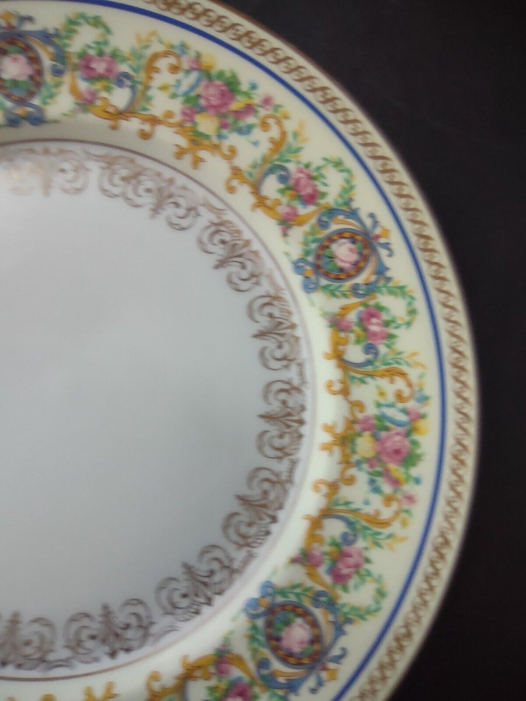 Ahrenfeldt Limoges Gold Trim Ornate Design Blue Dinner Plate 10-7/8" (lot 641)