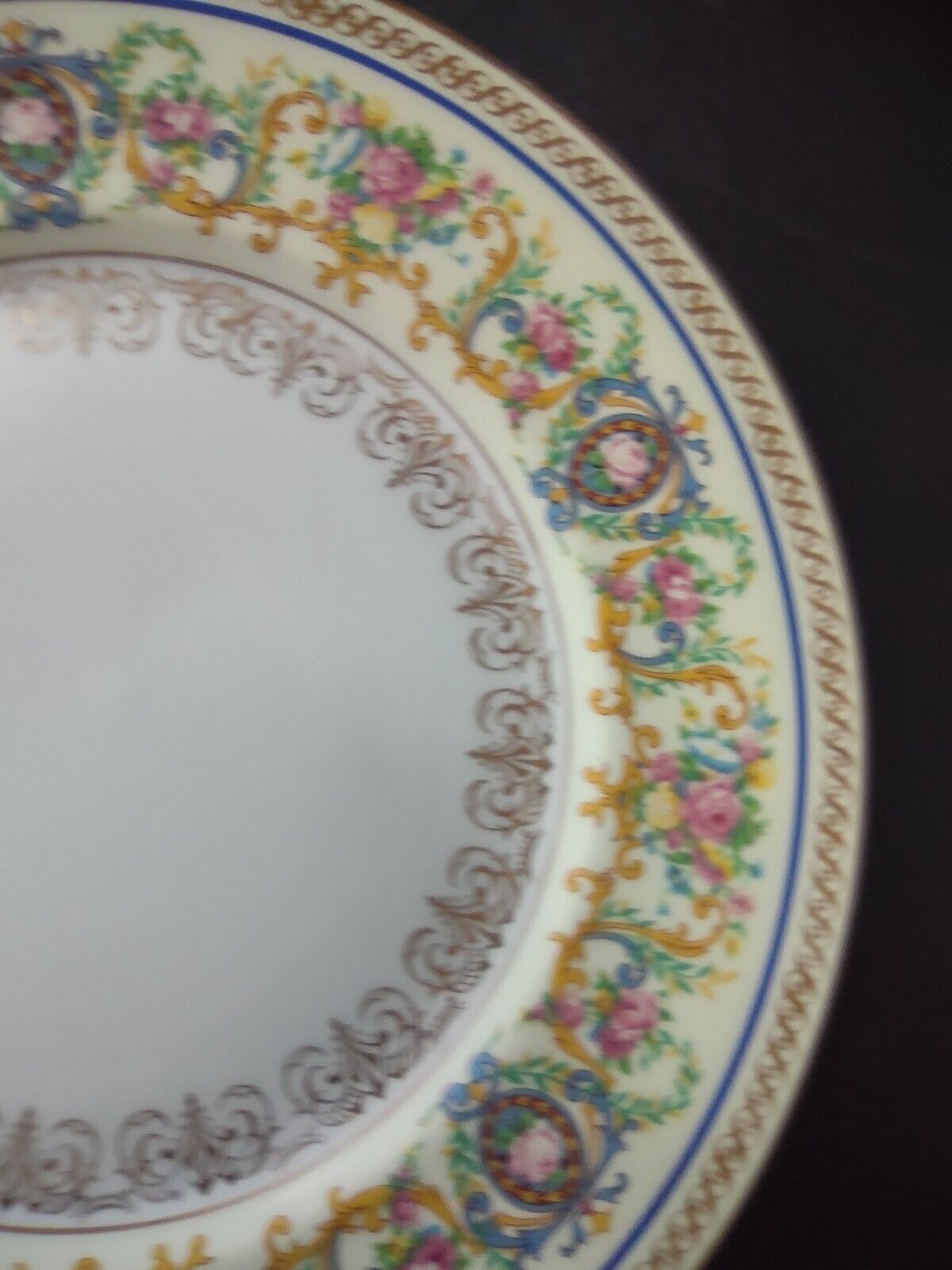 Ahrenfeldt Limoges Gold Trim Ornate Design Blue Dinner Plate 10-7/8" (lot 641)