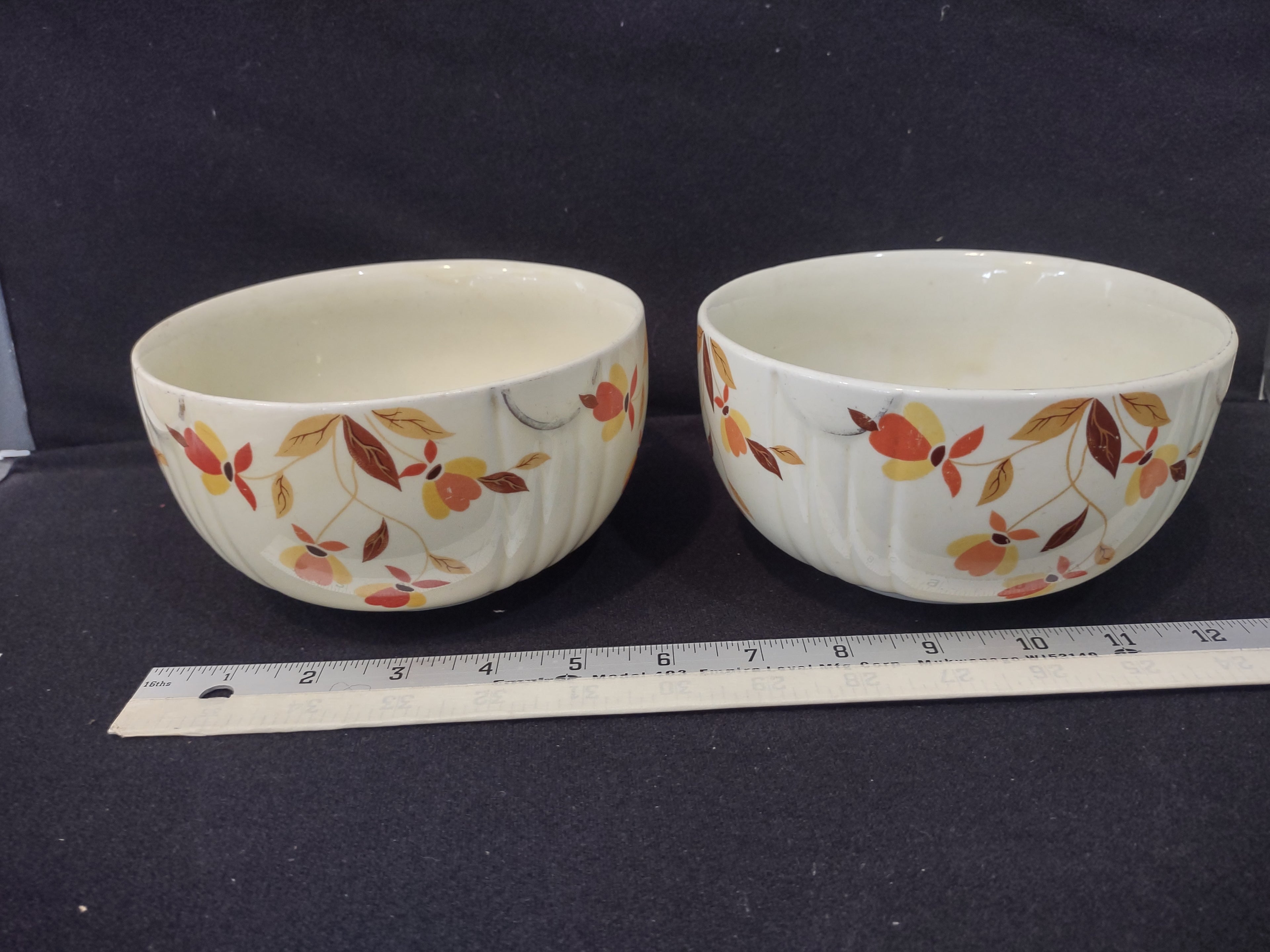 Vintage Halls Superior Autumn Jewel Tea Leaf Mixing Bowls X 2 (lot 2887)