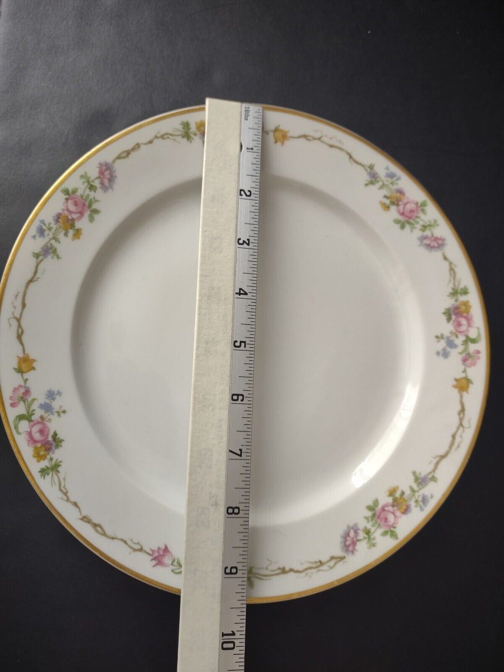 Vintage GDA Limoges Gold Trim Dinner Plate Summer Flower Garland (lot 689)