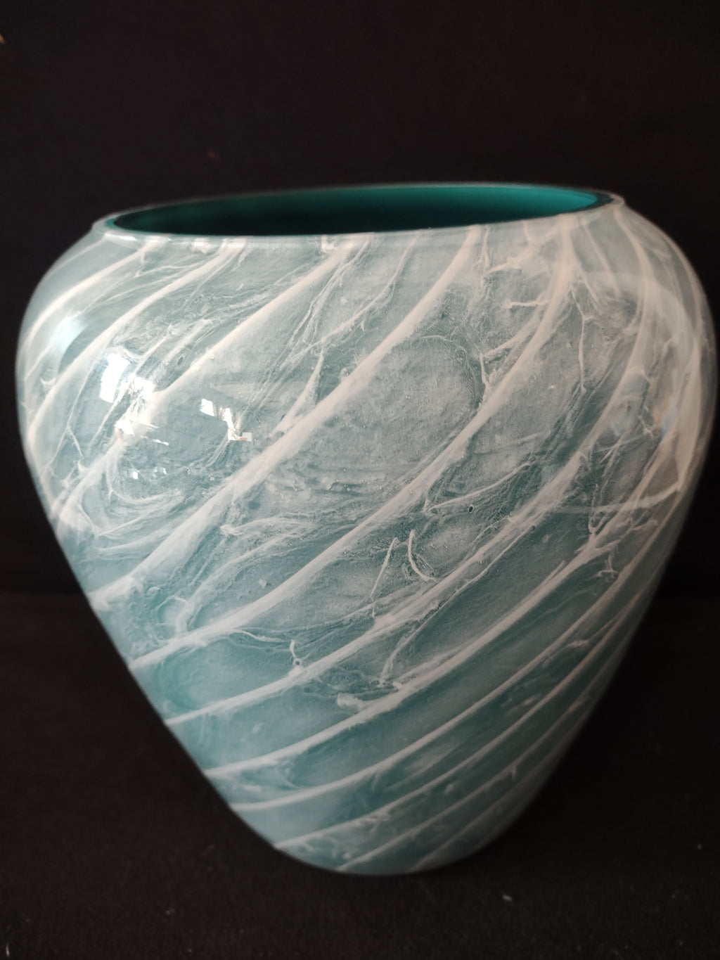 Vintage Turquoise White Swirl Glass Vase (Lot 3819)