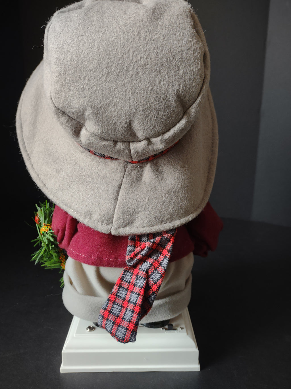 Vintage Christmas Animated Collectible Undercover Kids Derek (lot 1425)