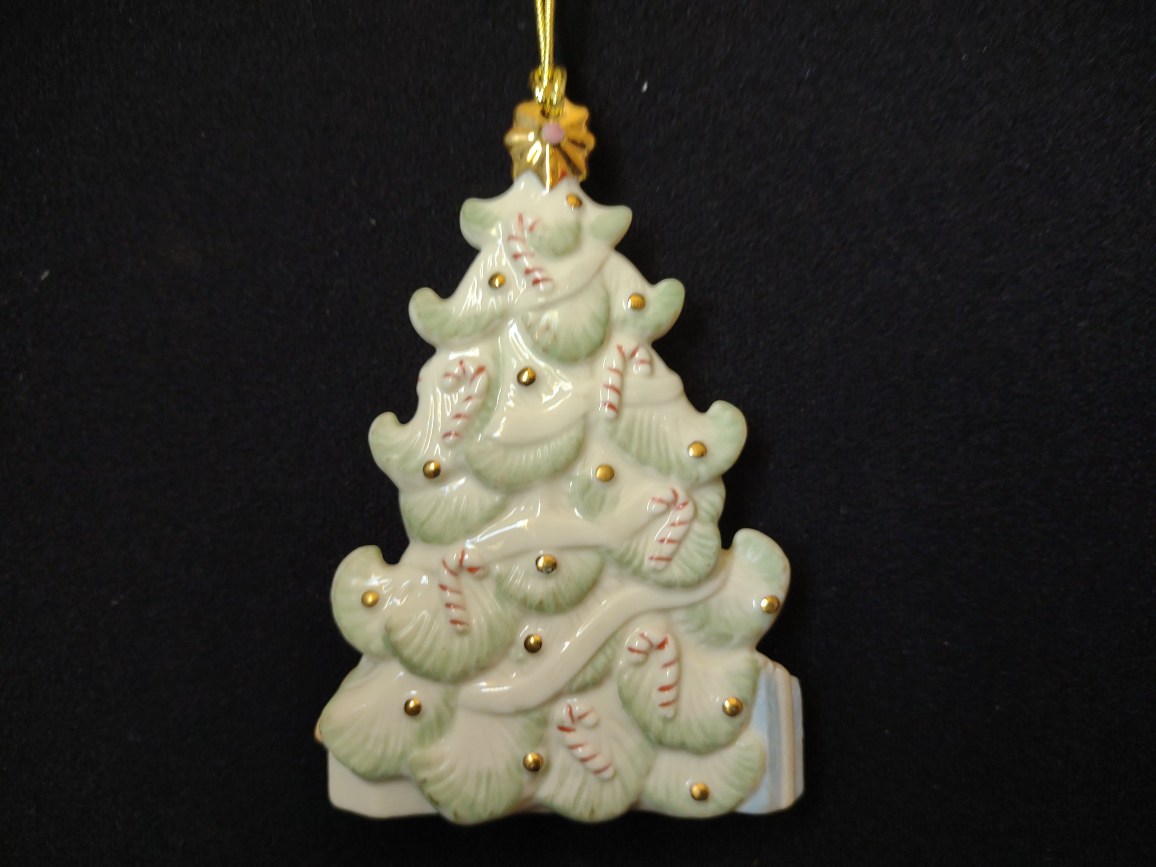 Lenox 2012 USS Research Christmas Tree Ornament (lot 1661)