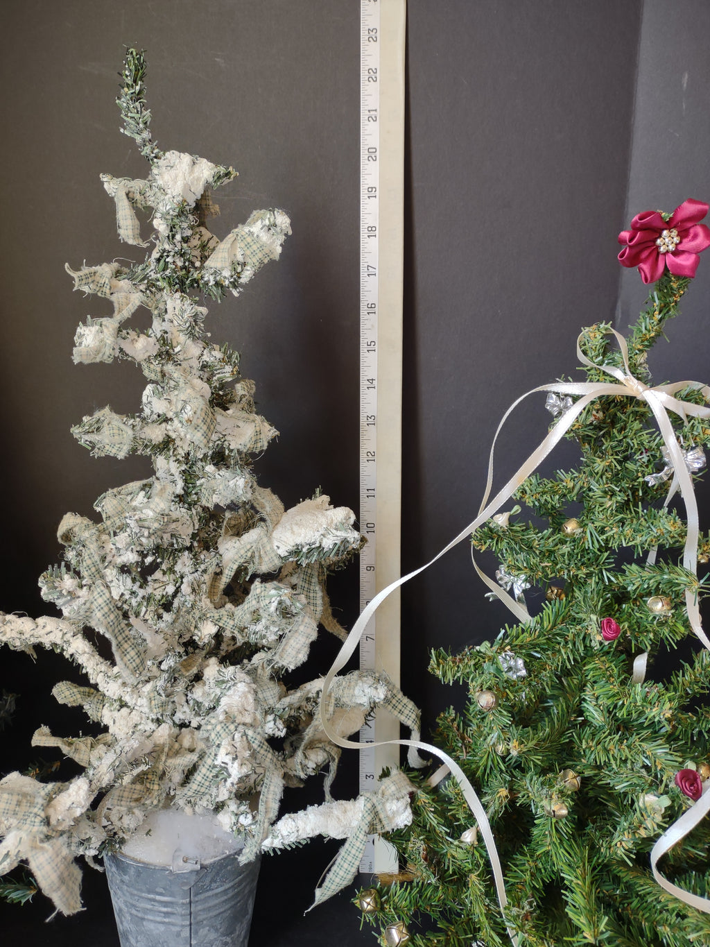 Lot of 3 Christmas Trees 20" Victorian Rose Bells (lot 1567)