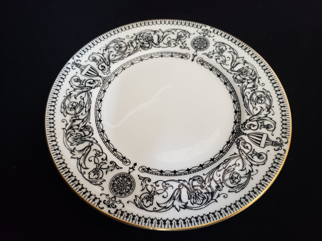 Vintage Royal Worcester Padua Dessert or Bread Plate 6-1/4" (lot 2053)