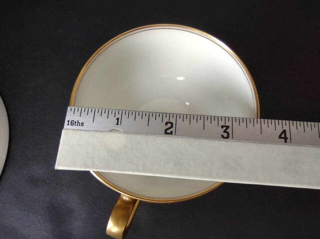 Haviland Limoges France Sophisticated Gold Trim White Teacup & Saucer (lot 656)