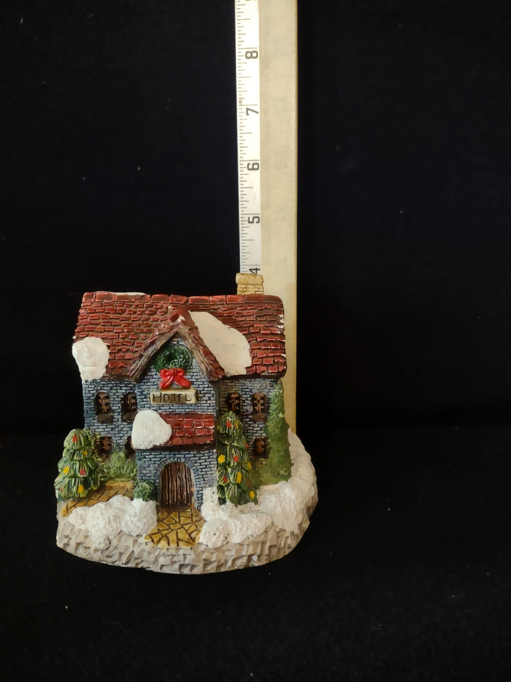 Vintage Home For The Holidays Ceramic Village Hotel (Lot 3613)