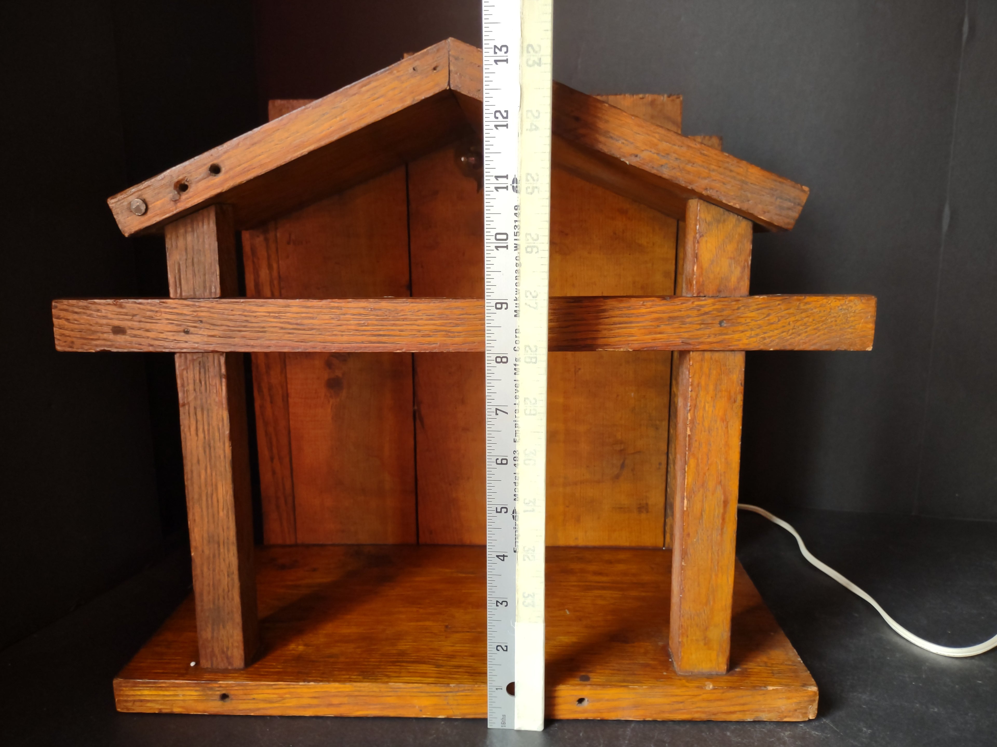 Vintage Wooden Christmas Nativity Barn Creche Stable Lit Up (lot 3386)