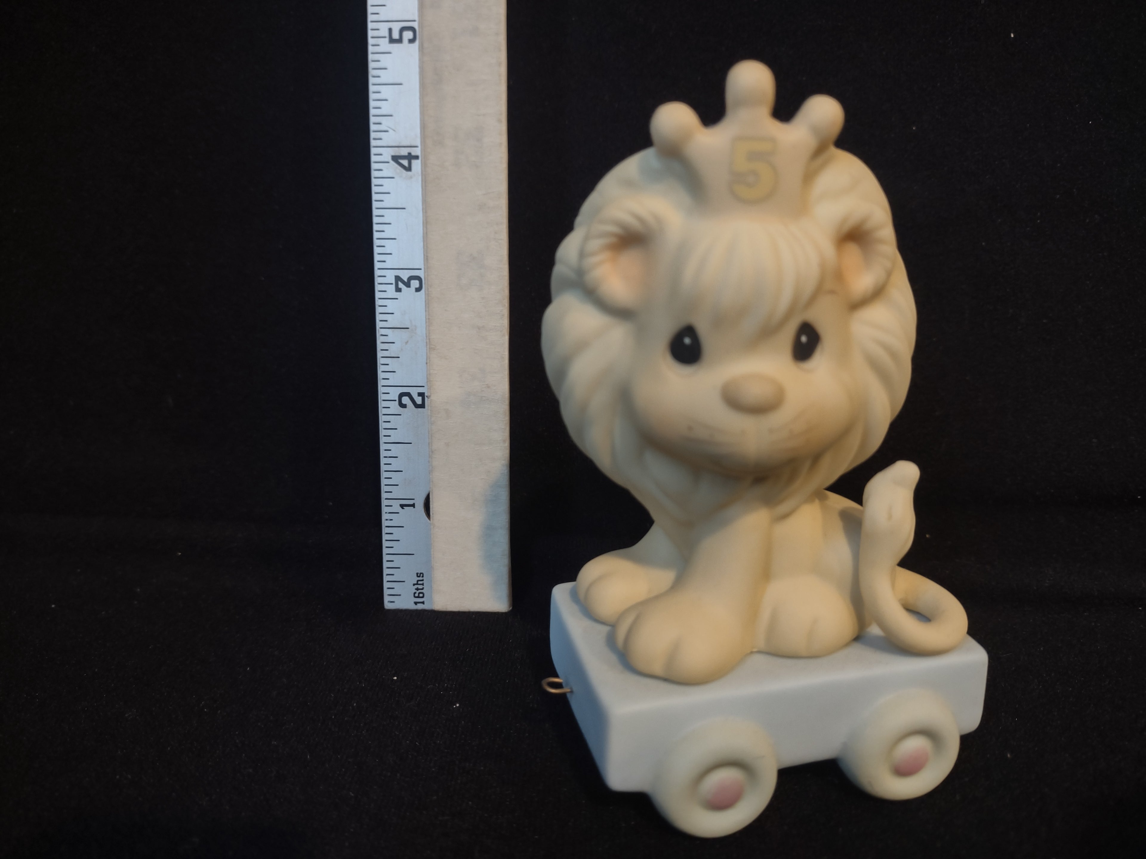 Precious Moments Birthday Train Year #5 Lion Porcelain (lot 2558c)