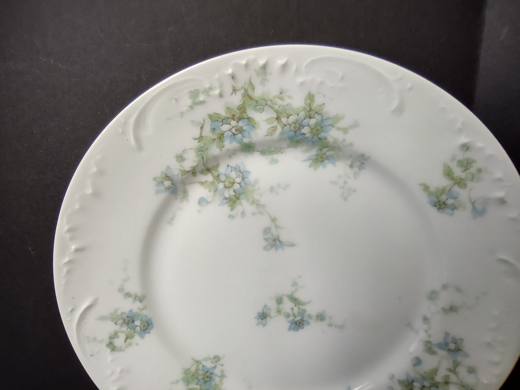 Haviland Limoges French Cottage Chic Luncheon/Dinner/Salad Plate Blue (lot 1122)