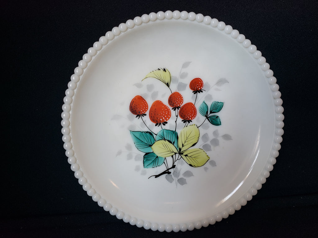Vintage Westmoreland Strawberry Motif Milk Glass Dessert Plate (lot 2185)