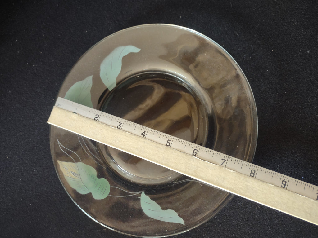 Vintage Clear Glass Floral 8" Salad Plate x 4 (lot 5285)