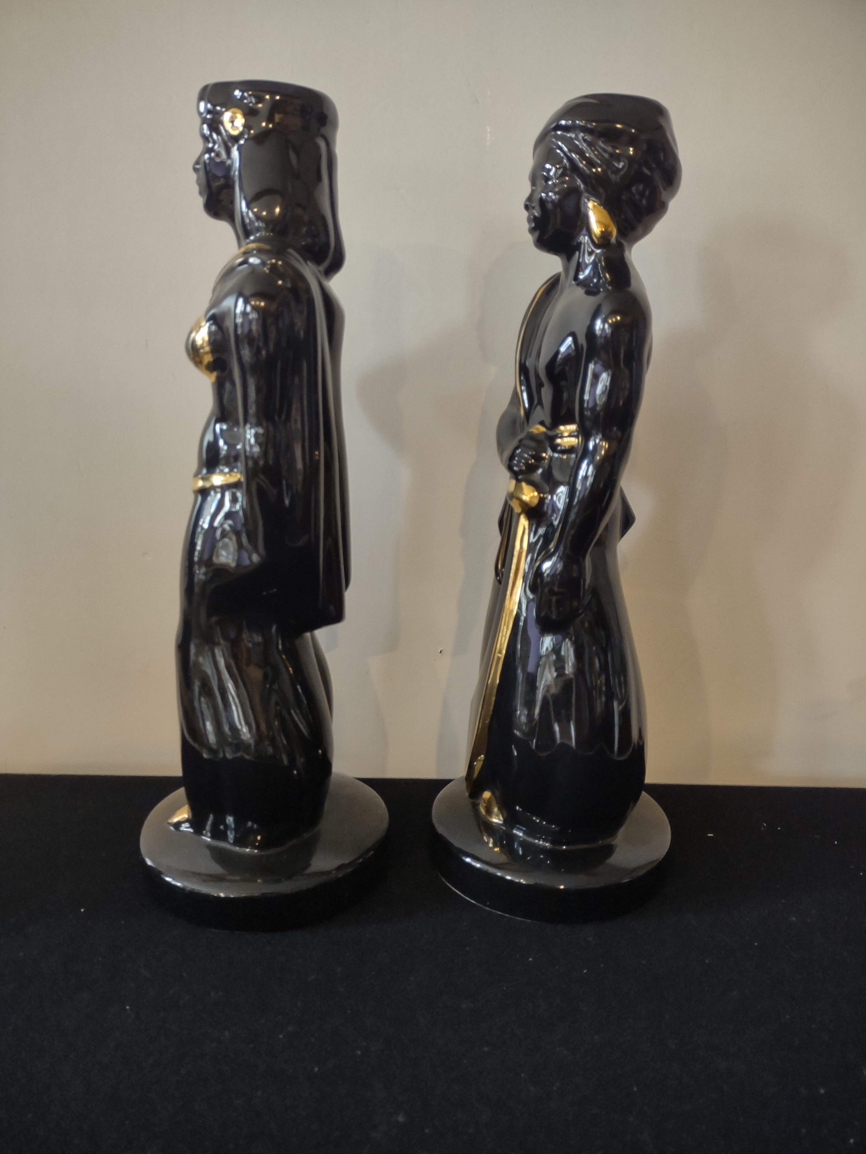 Vintage Eastern Style Man Woman Figurine Black Gold Accent (Lot 3739