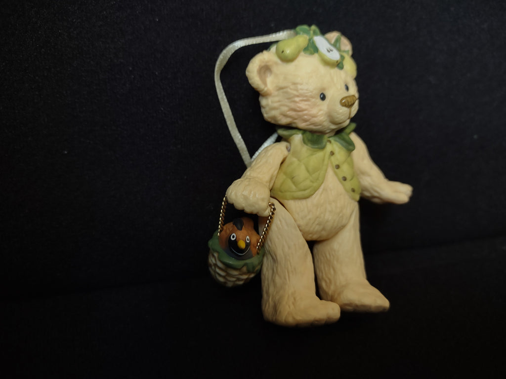 Hallmark Ornament Gift Bearers Bear Christmas Movable arms legs (lot 1603)