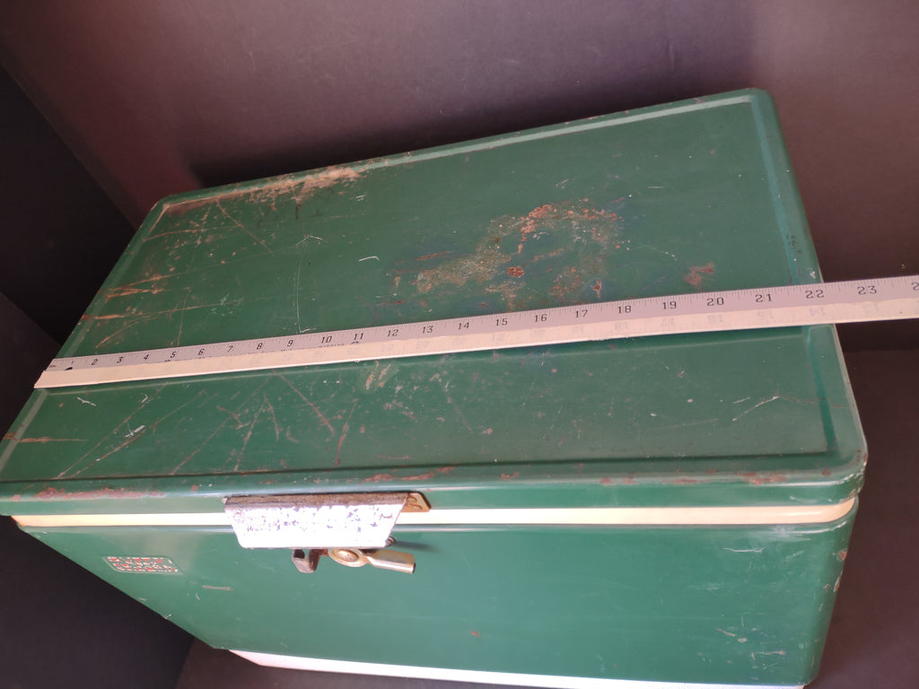 Vintage Coleman Cooler Green Metal 1970s Some RUST (lot 5028)