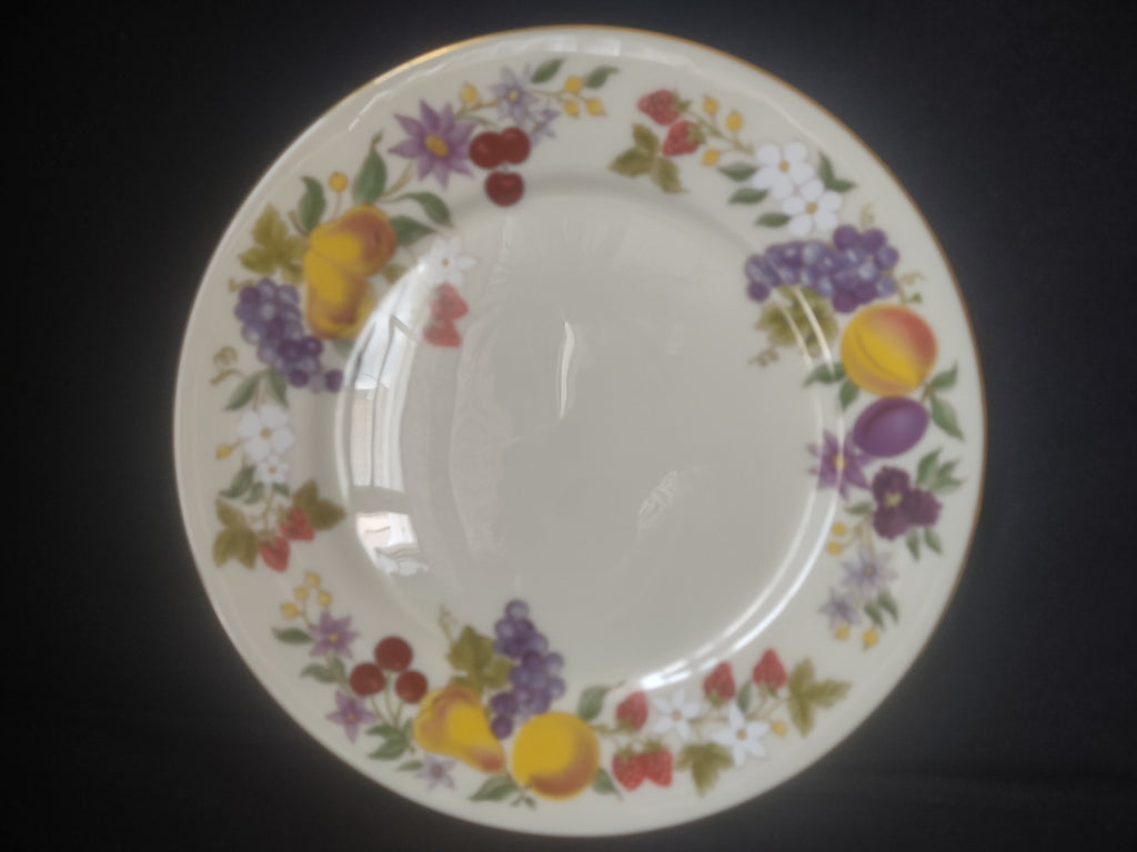 Vintage Lenox Special Fruit Design Dinner Plate 10-3/4" (lot 1849)