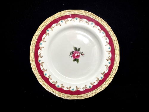 092 Vintage Royal Worcester KILDARE England Dinner Plate Red Rose 10-3/4"