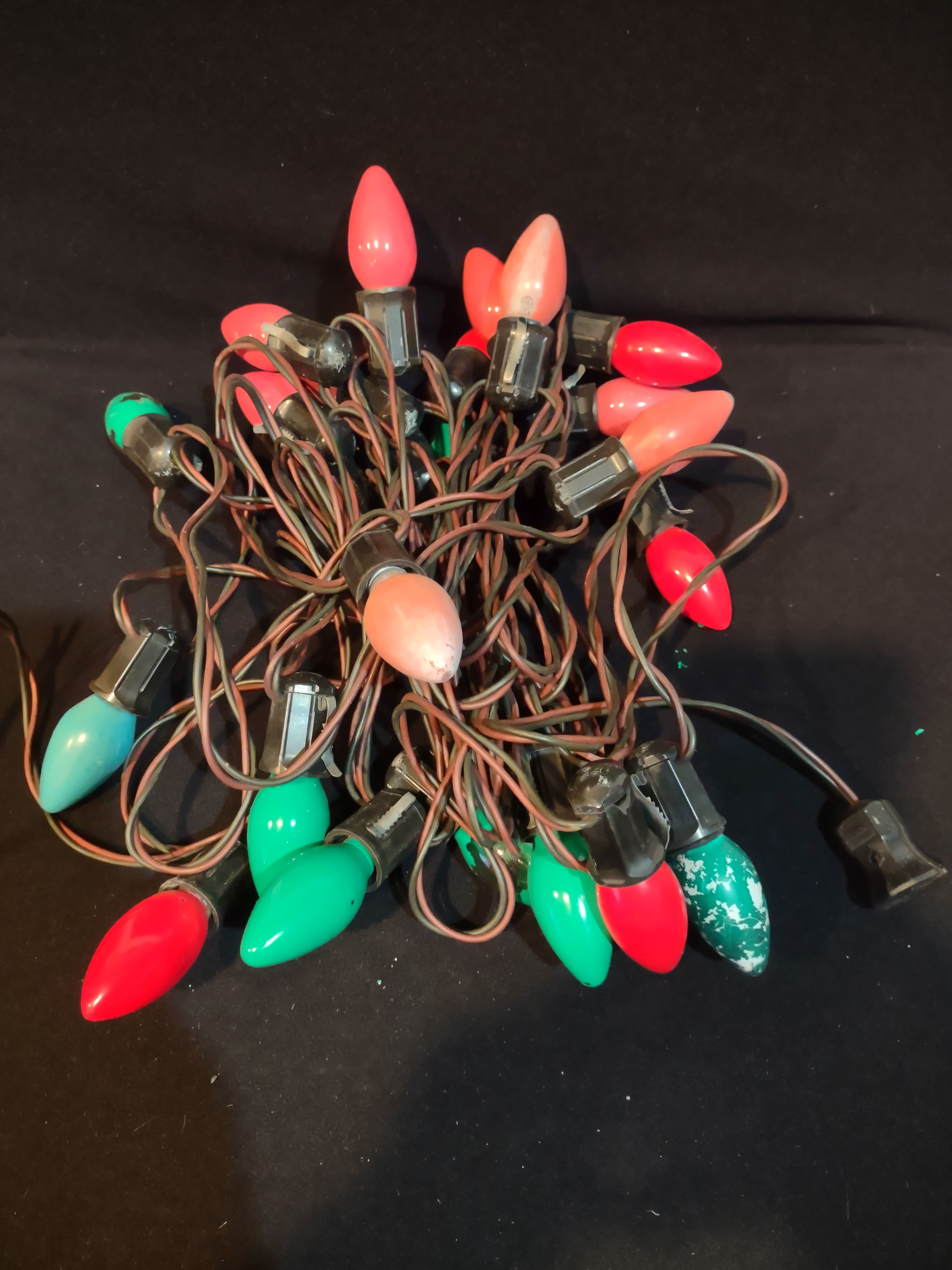 Christmas String Lights Vintage 25 Socket C9 Bulbs Works Paramount (lot 3284)